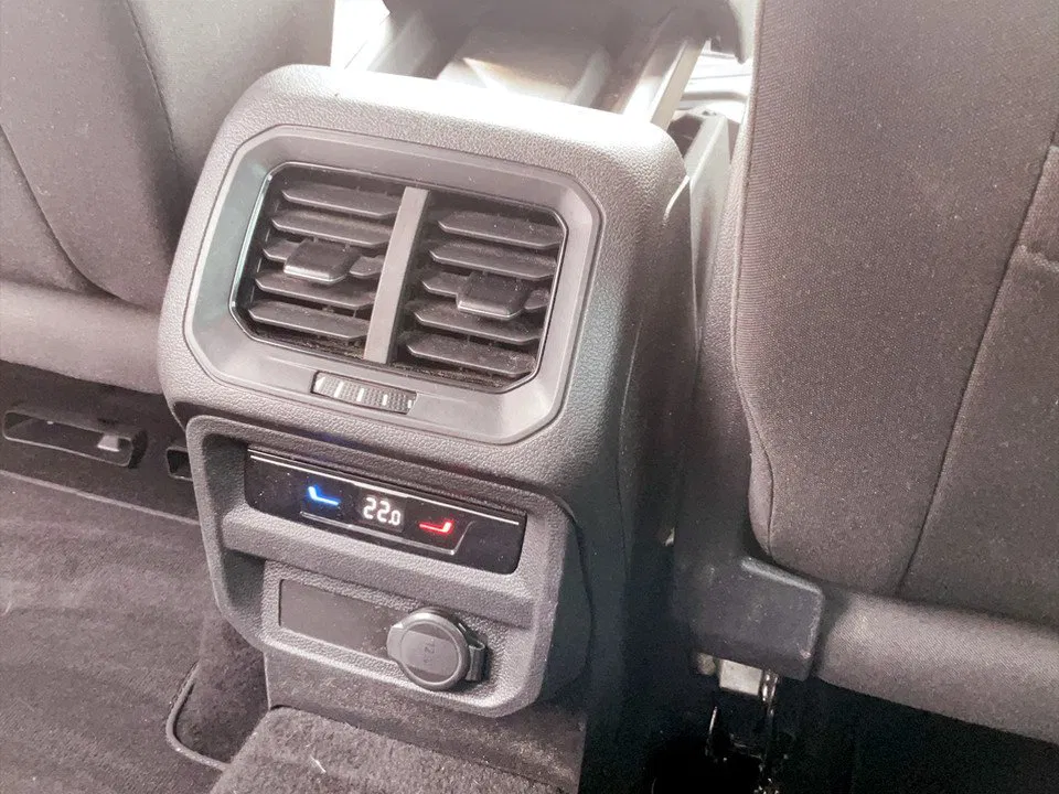 VW Tiguan 2.0 TDI BMT Life | Bild 19 von 22