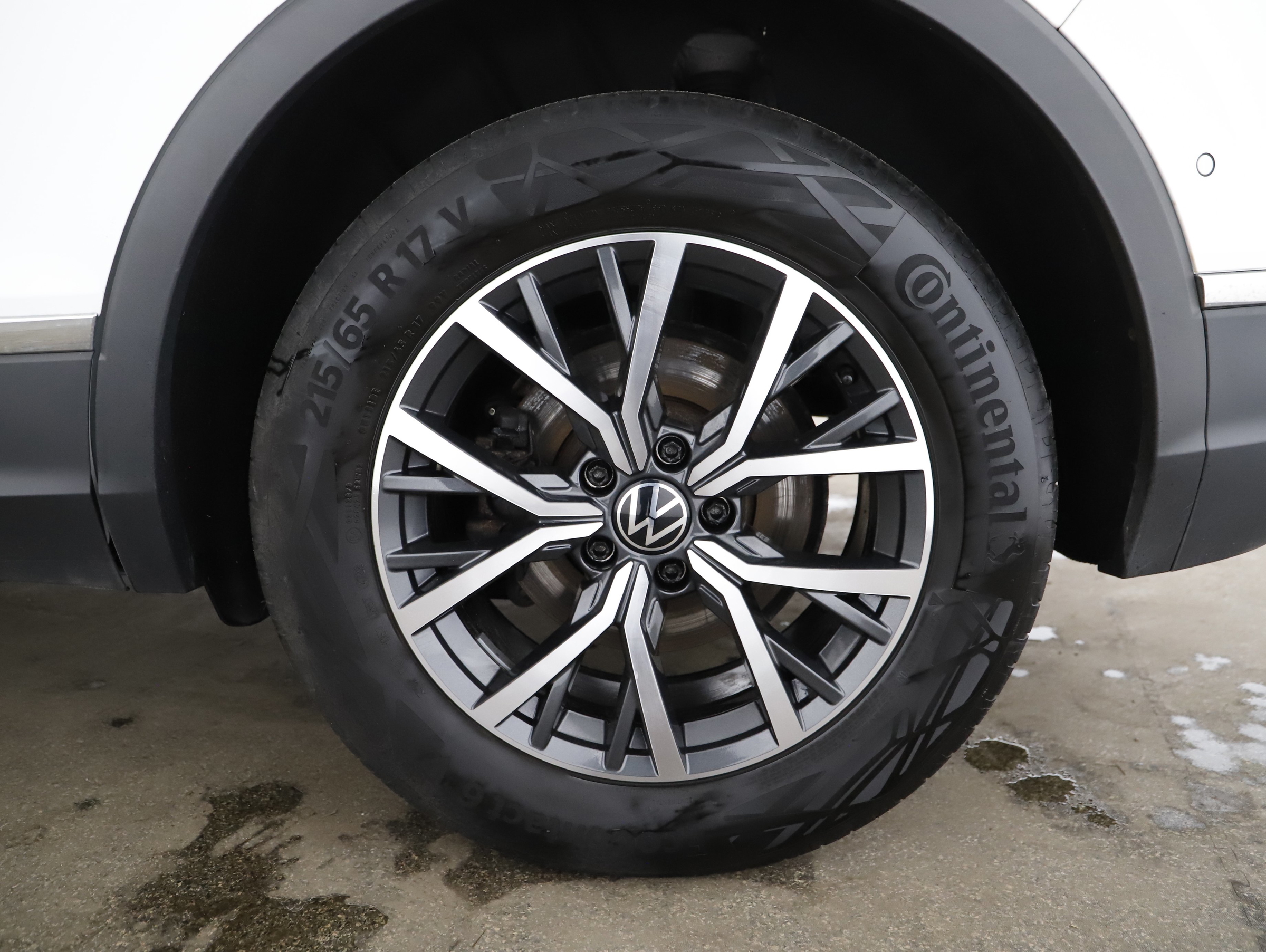 VW Tiguan 2.0 TDI BMT Life | Bild 20 von 21
