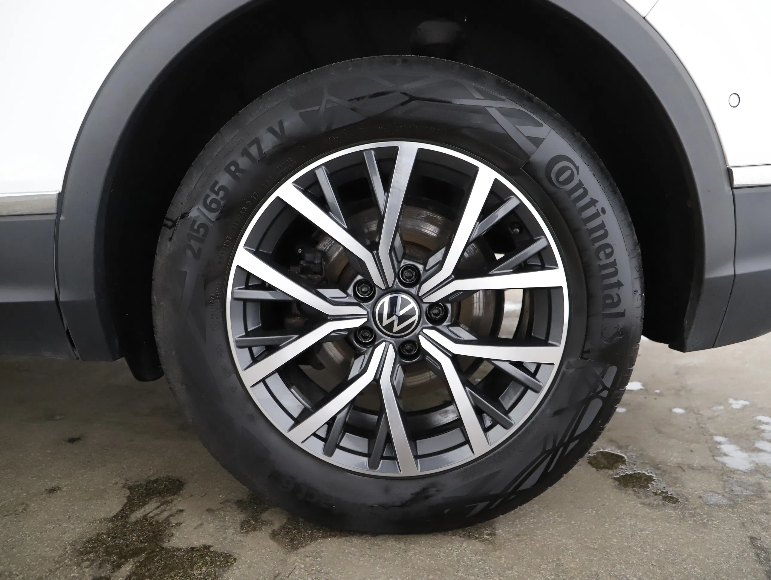 VW Tiguan 2.0 TDI BMT Life | Bild 20 von 21