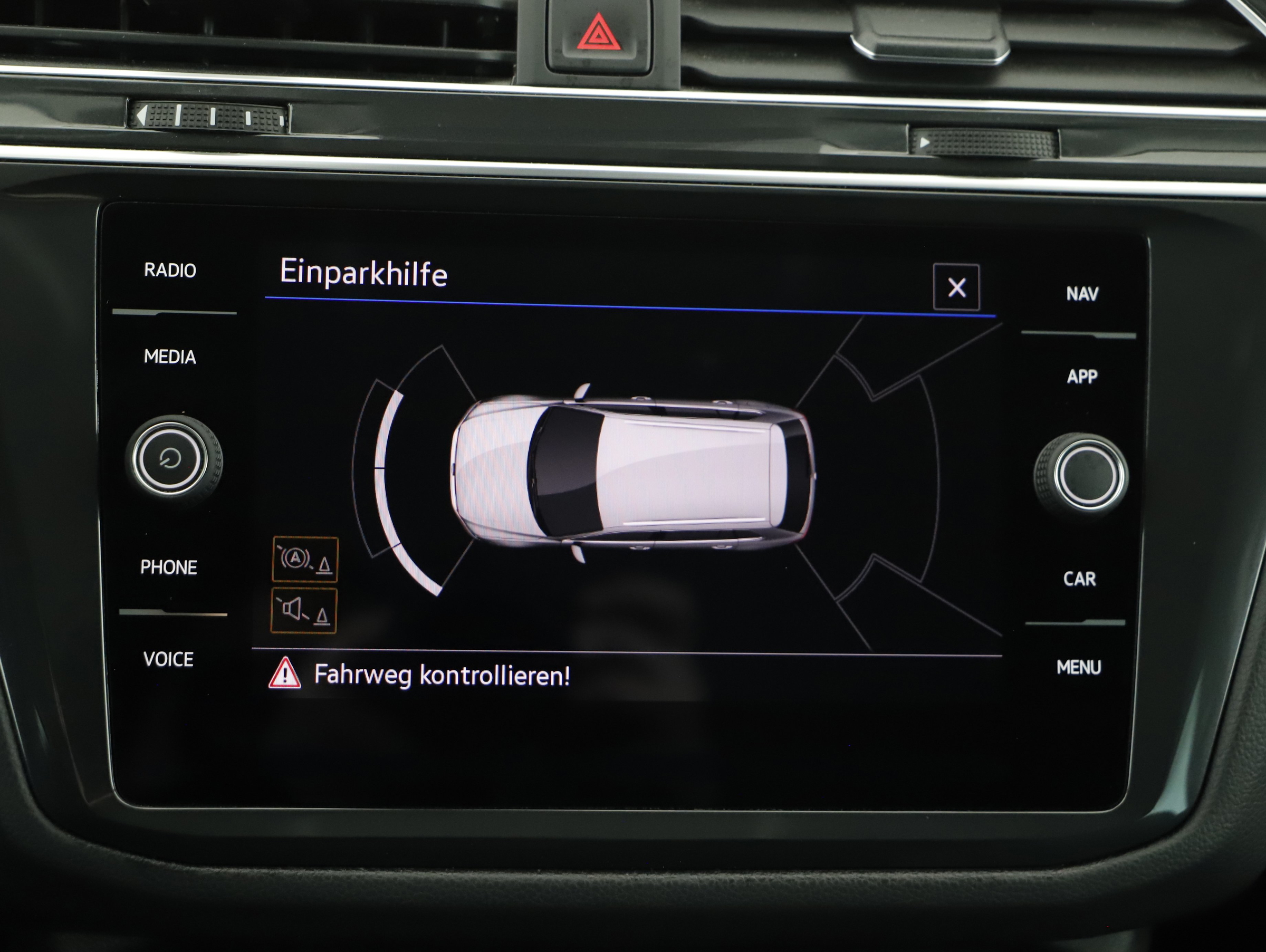 VW Tiguan 2.0 TDI BMT Life | Bild 9 von 21