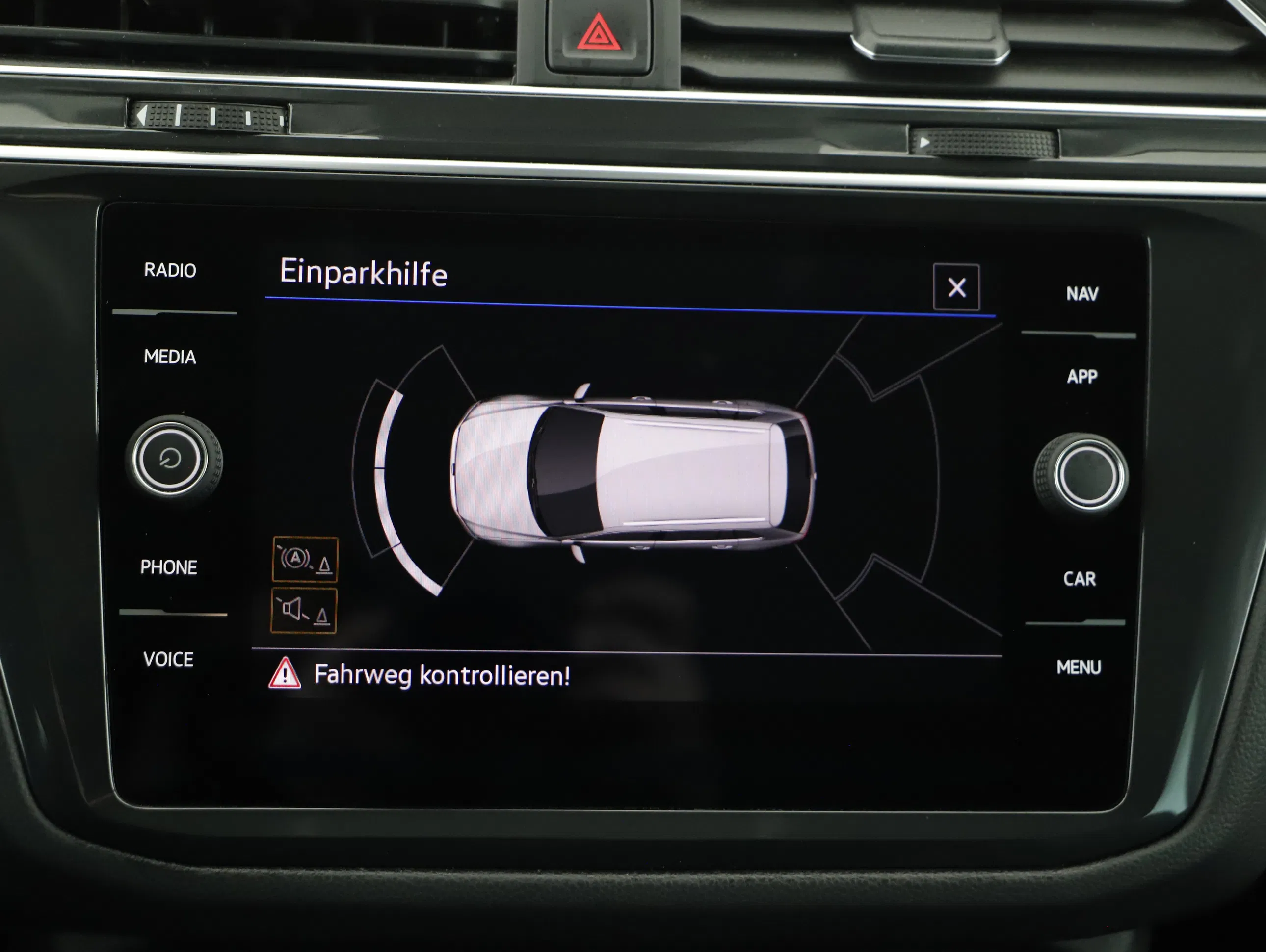 VW Tiguan 2.0 TDI BMT Life | Bild 9 von 21
