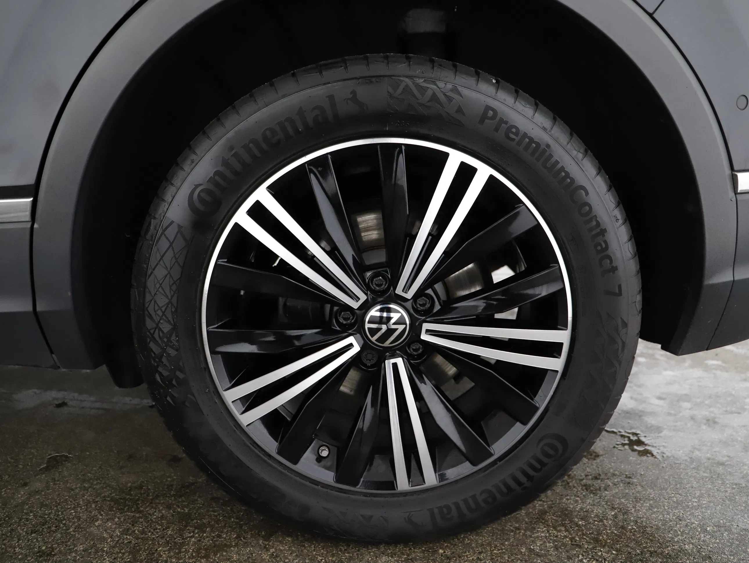 VW Tiguan 2.0 TDI BMT Elegance | Bild 21 von 22