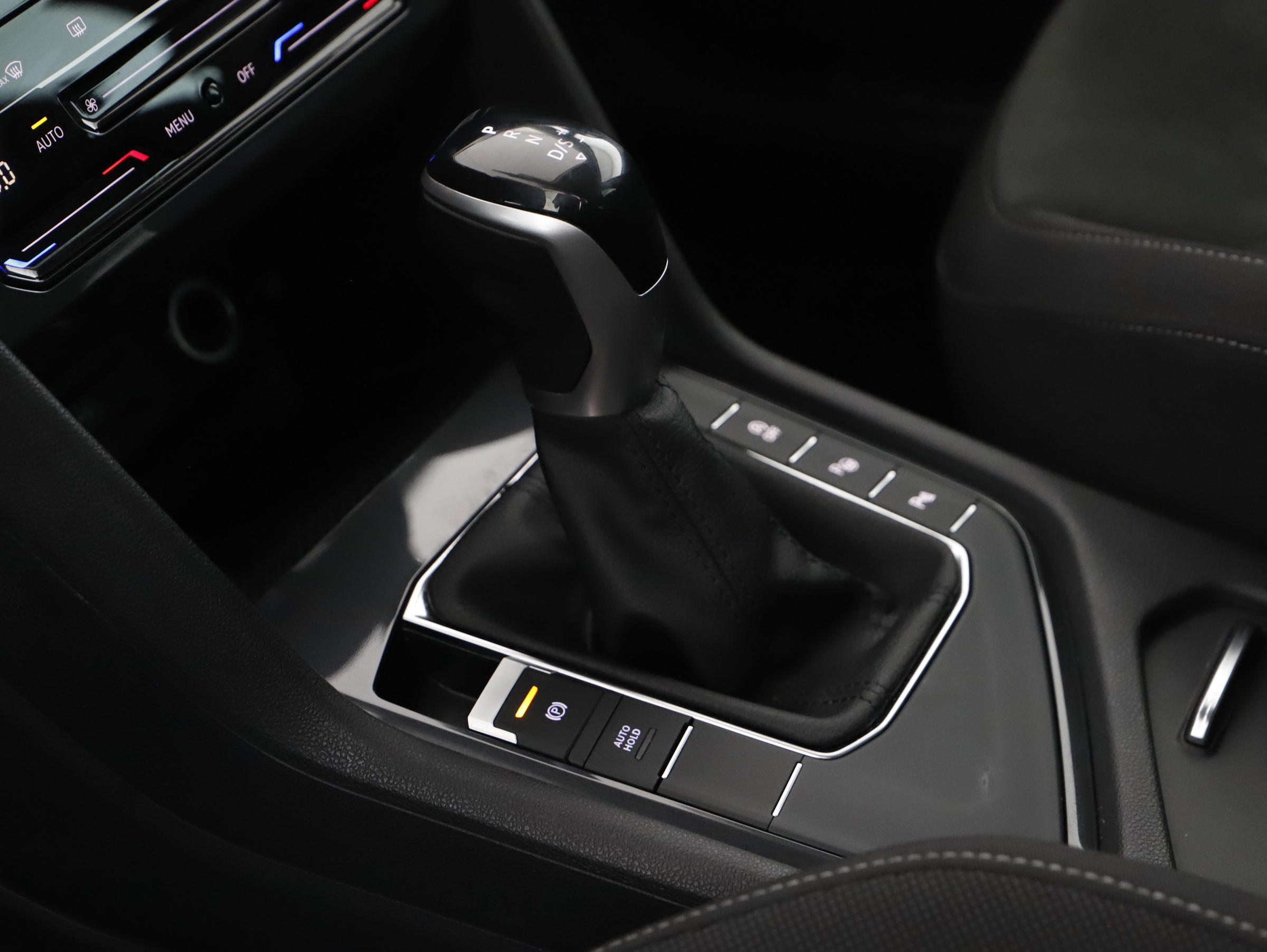 VW Tiguan 2.0 TDI BMT Elegance | Bild 5 von 22