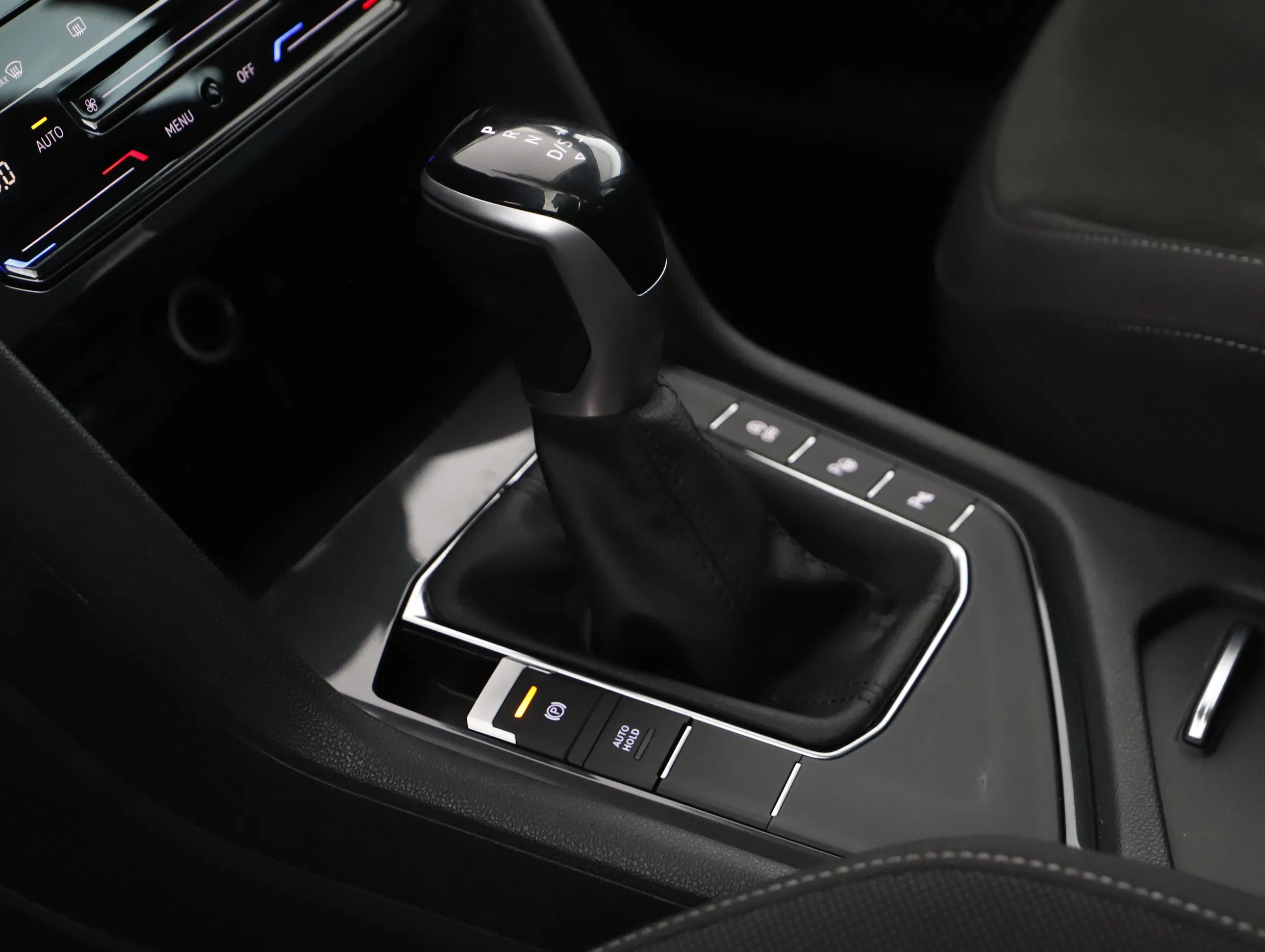 VW Tiguan 2.0 TDI BMT Elegance | Bild 5 von 22