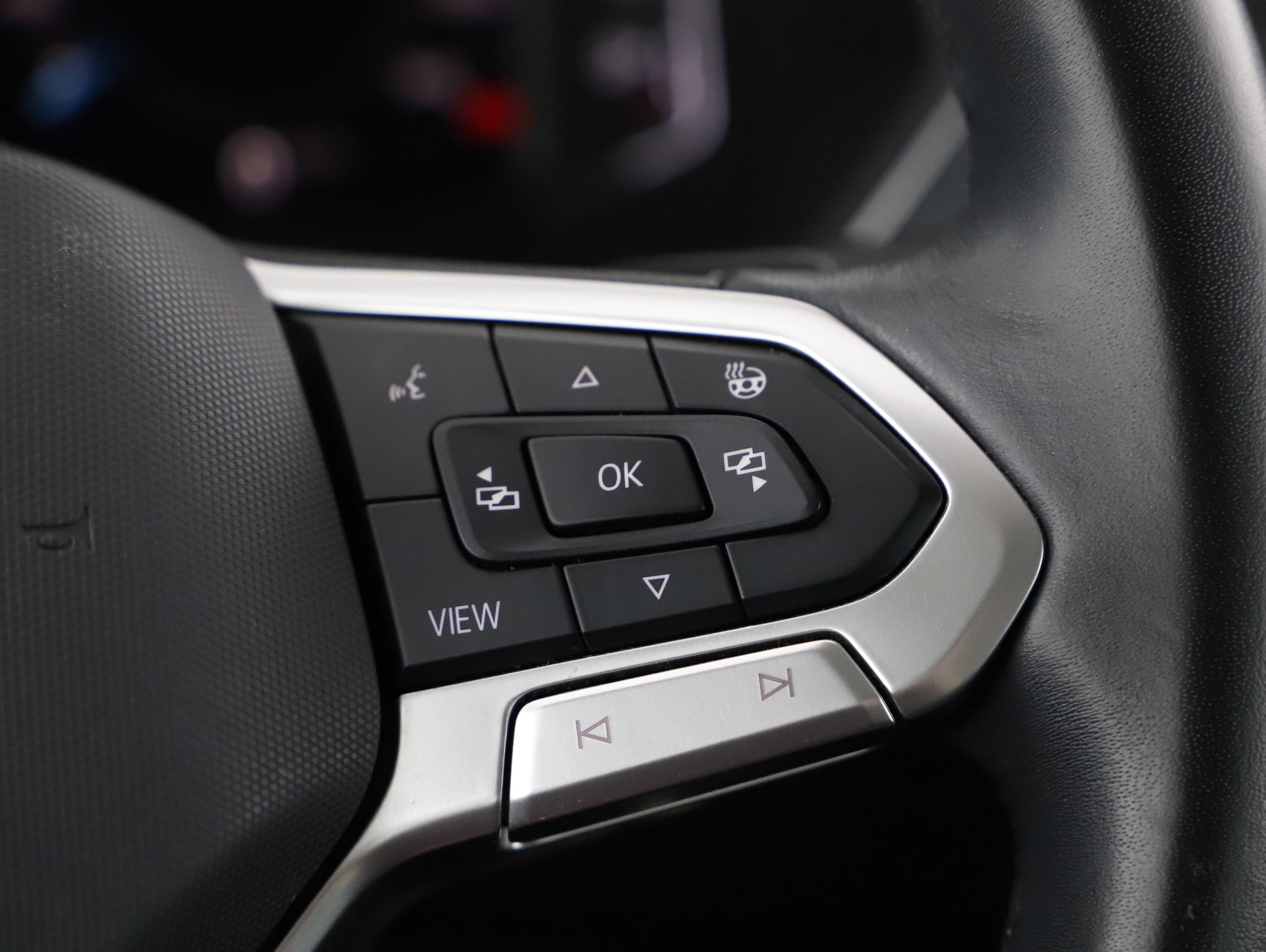 VW Tiguan 2.0 TDI BMT Elegance | Bild 10 von 21