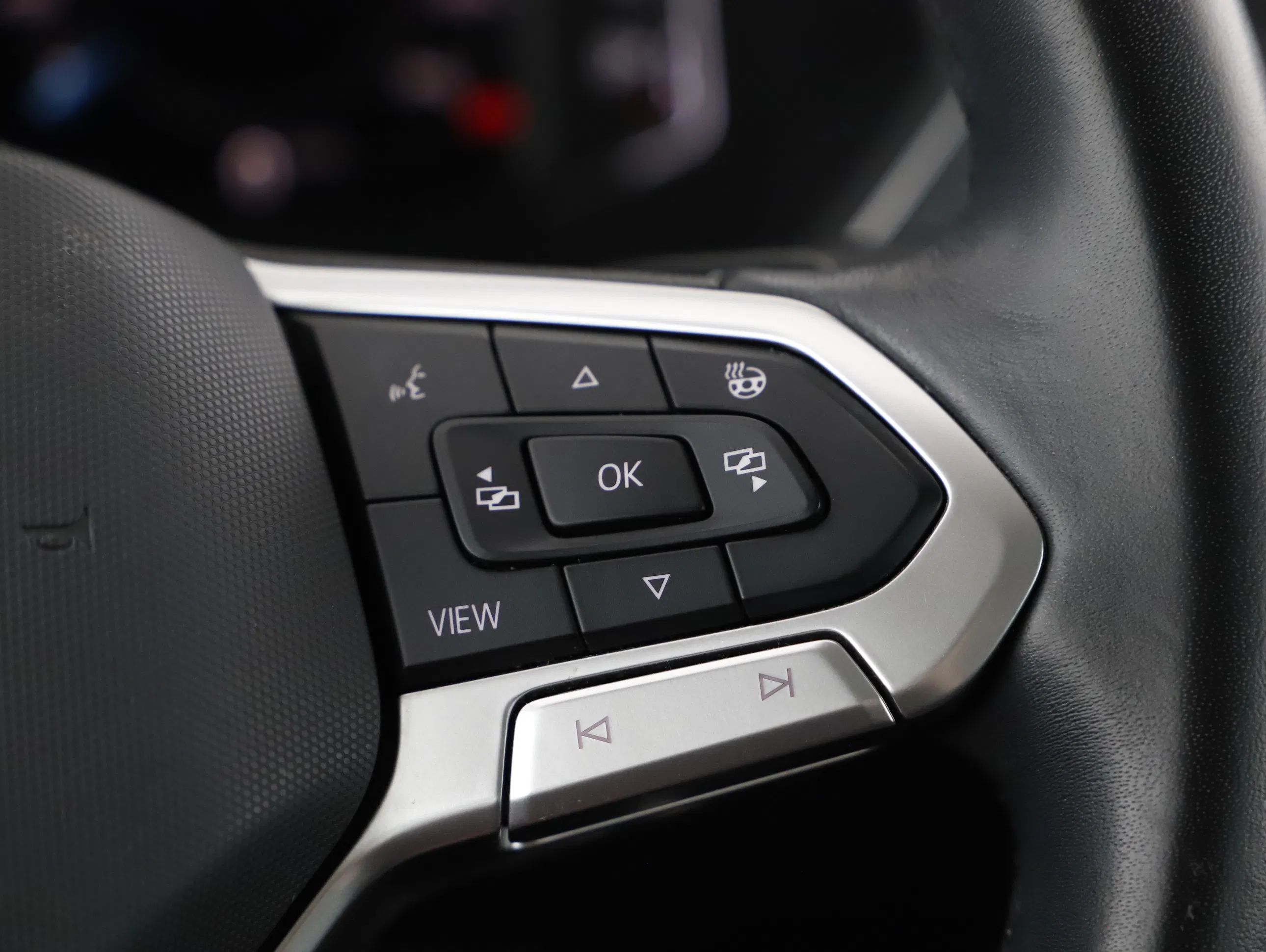 VW Tiguan 2.0 TDI BMT Elegance | Bild 10 von 21
