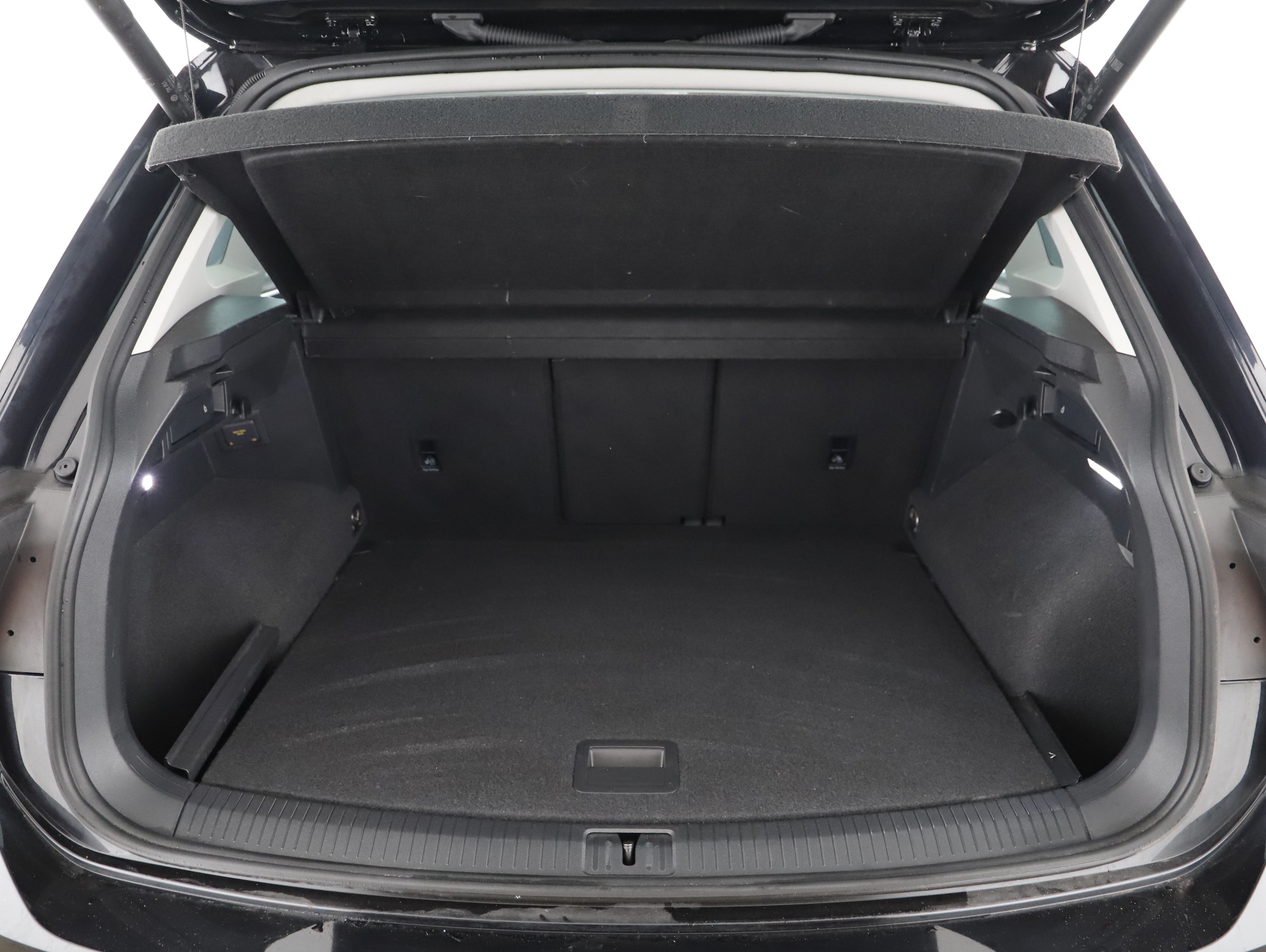 VW Tiguan 2.0 TDI BMT Elegance | Bild 18 von 21