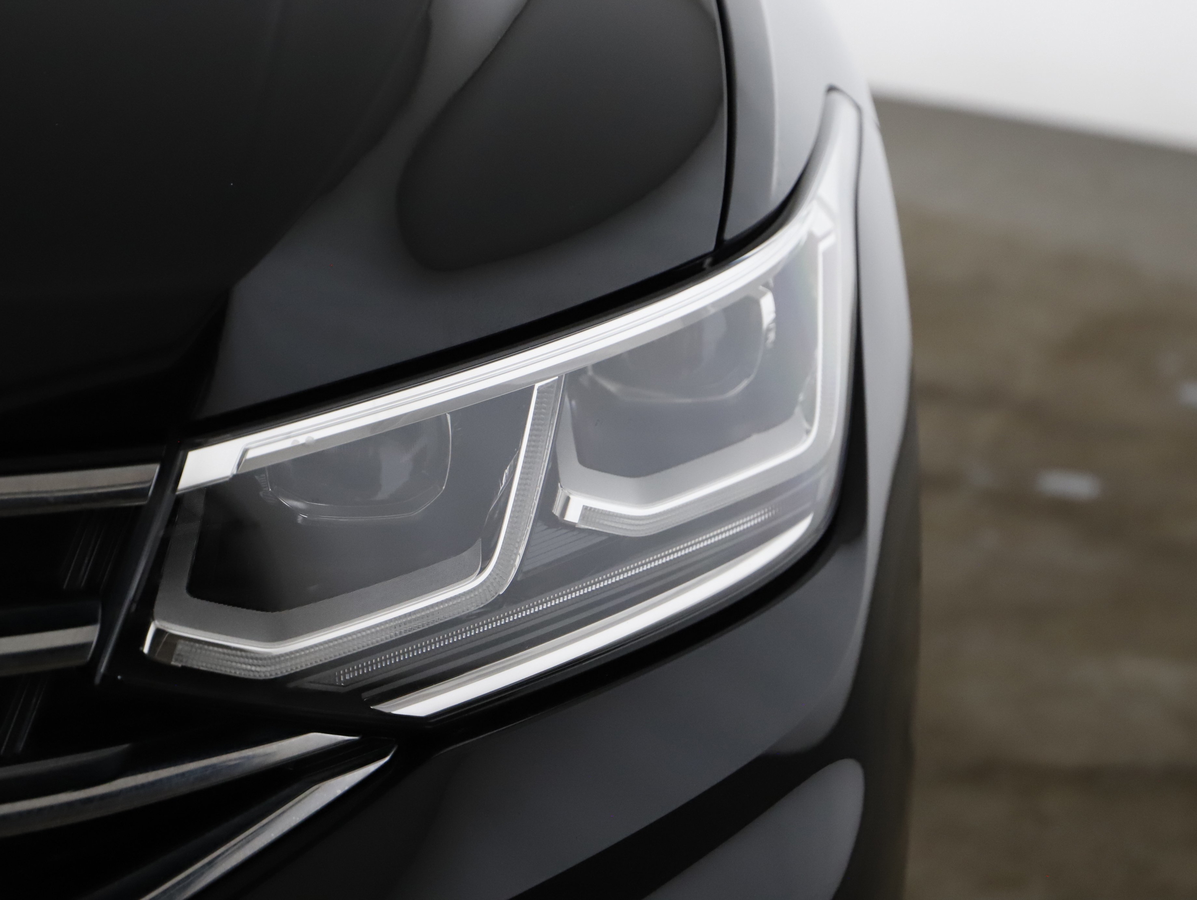 VW Tiguan 2.0 TDI BMT Elegance | Bild 20 von 21