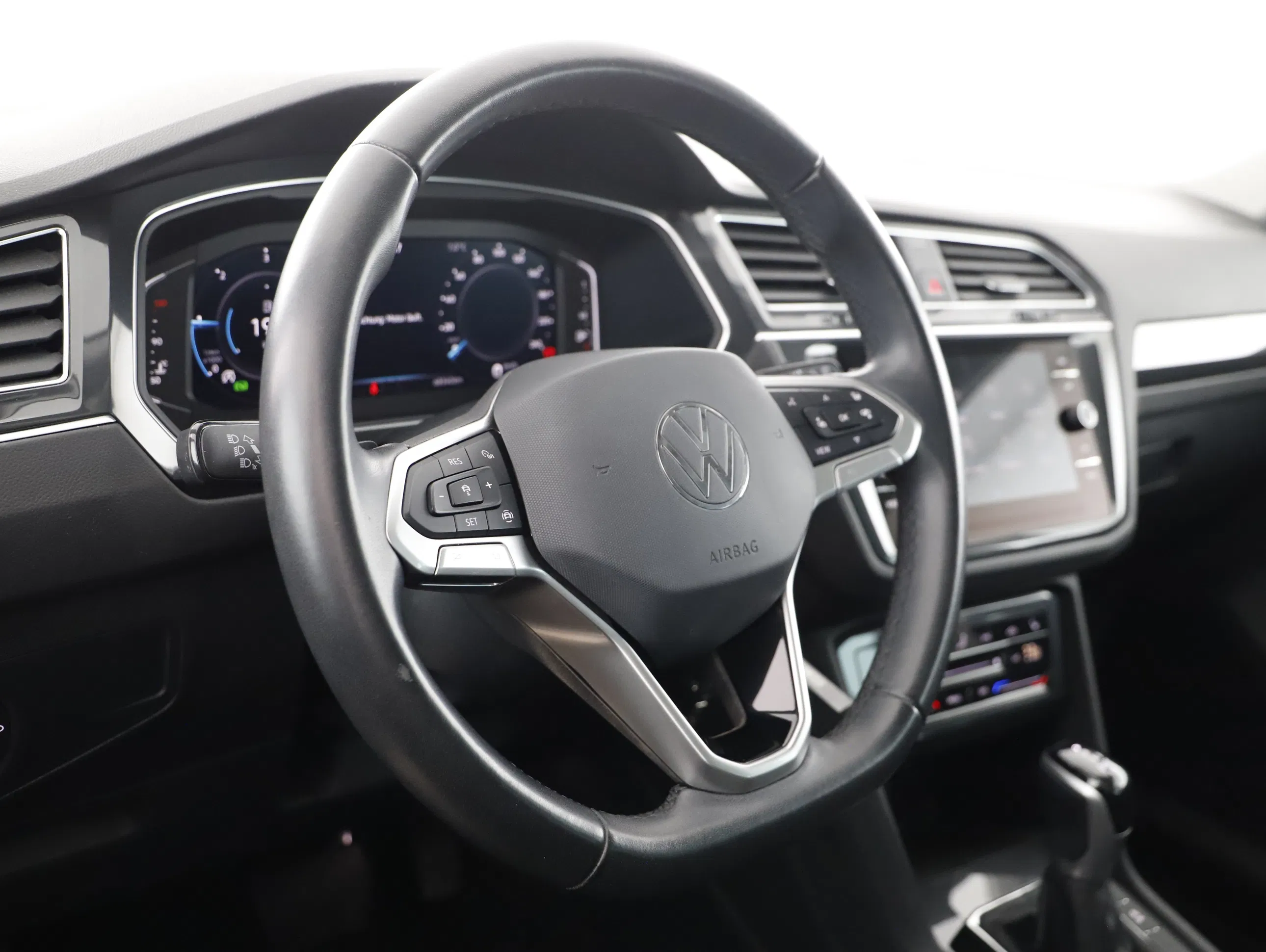VW Tiguan 2.0 TDI BMT Elegance | Bild 7 von 21