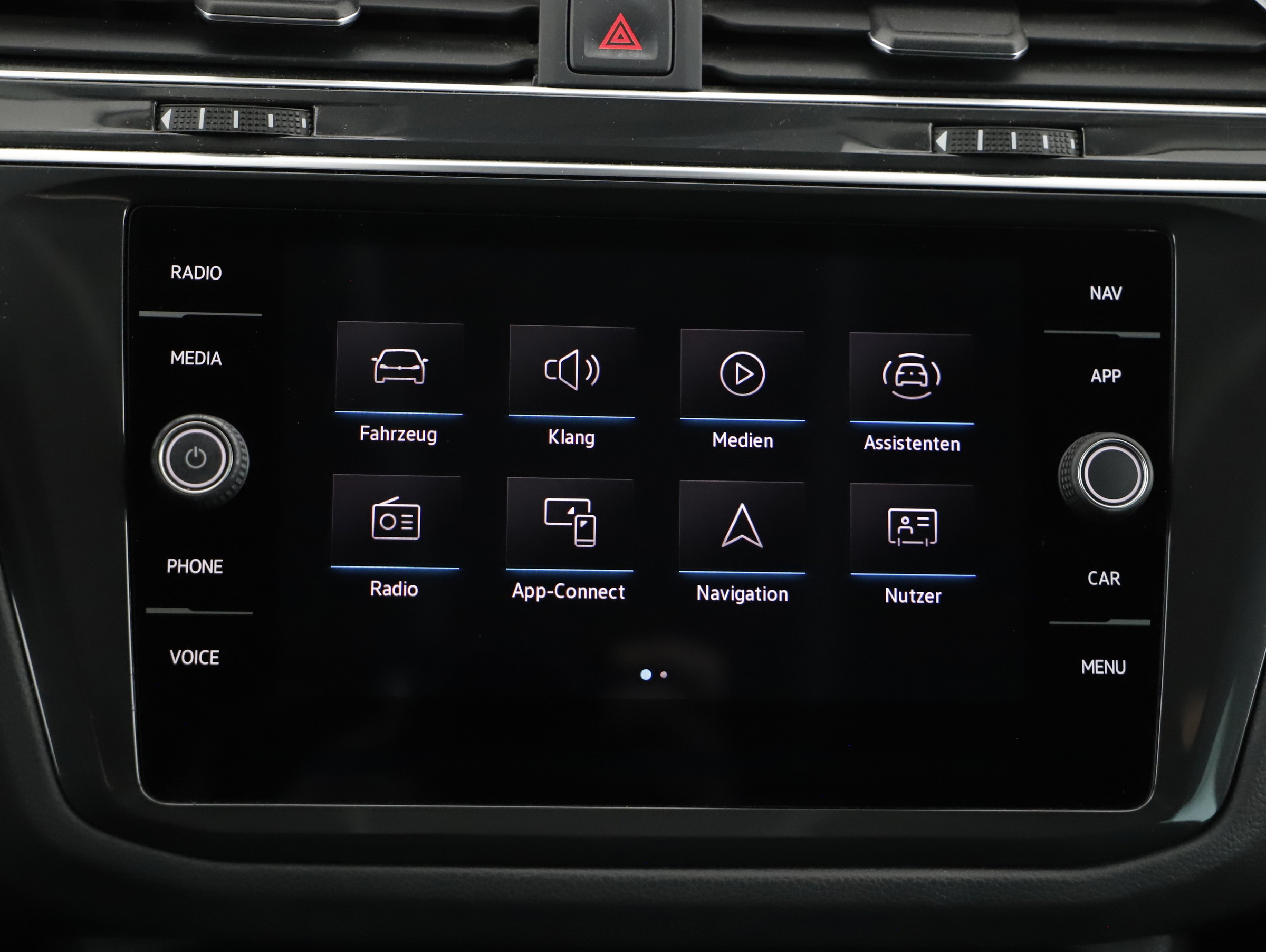 VW Tiguan 2.0 TDI BMT Elegance | Bild 14 von 21