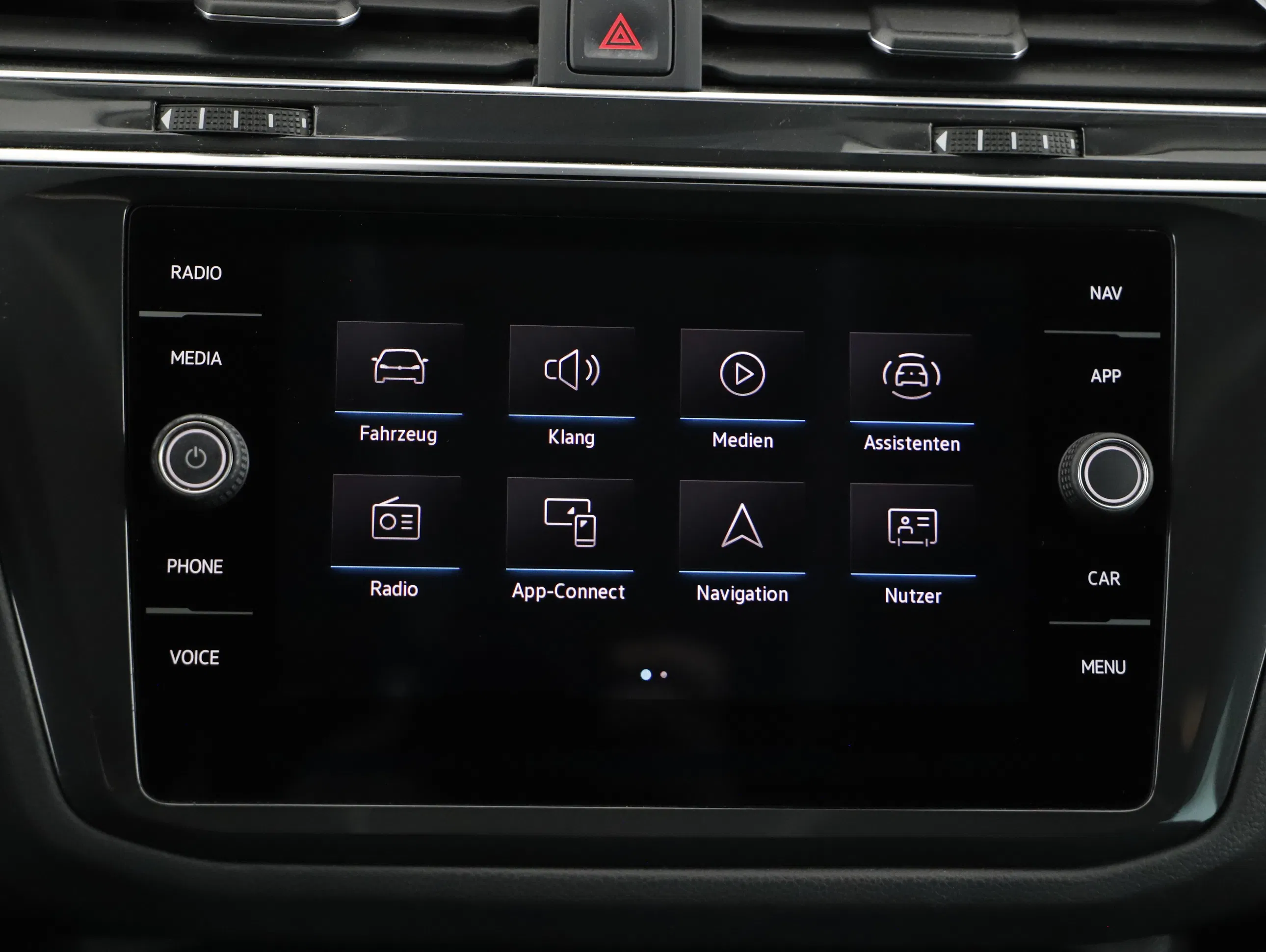 VW Tiguan 2.0 TDI BMT Elegance | Bild 14 von 21