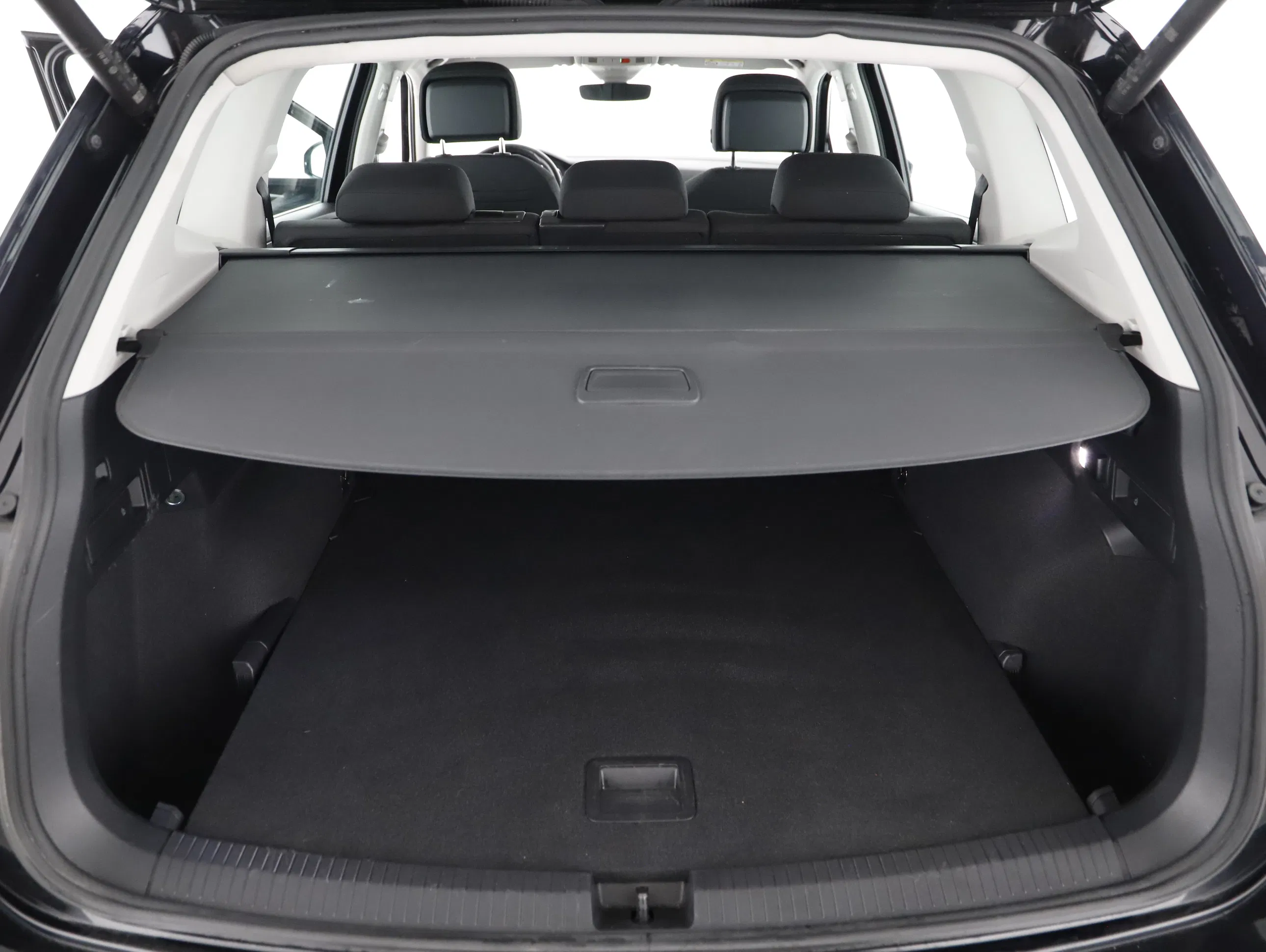 VW Tiguan Allspace 2.0 TDI Life | Bild 18 von 23