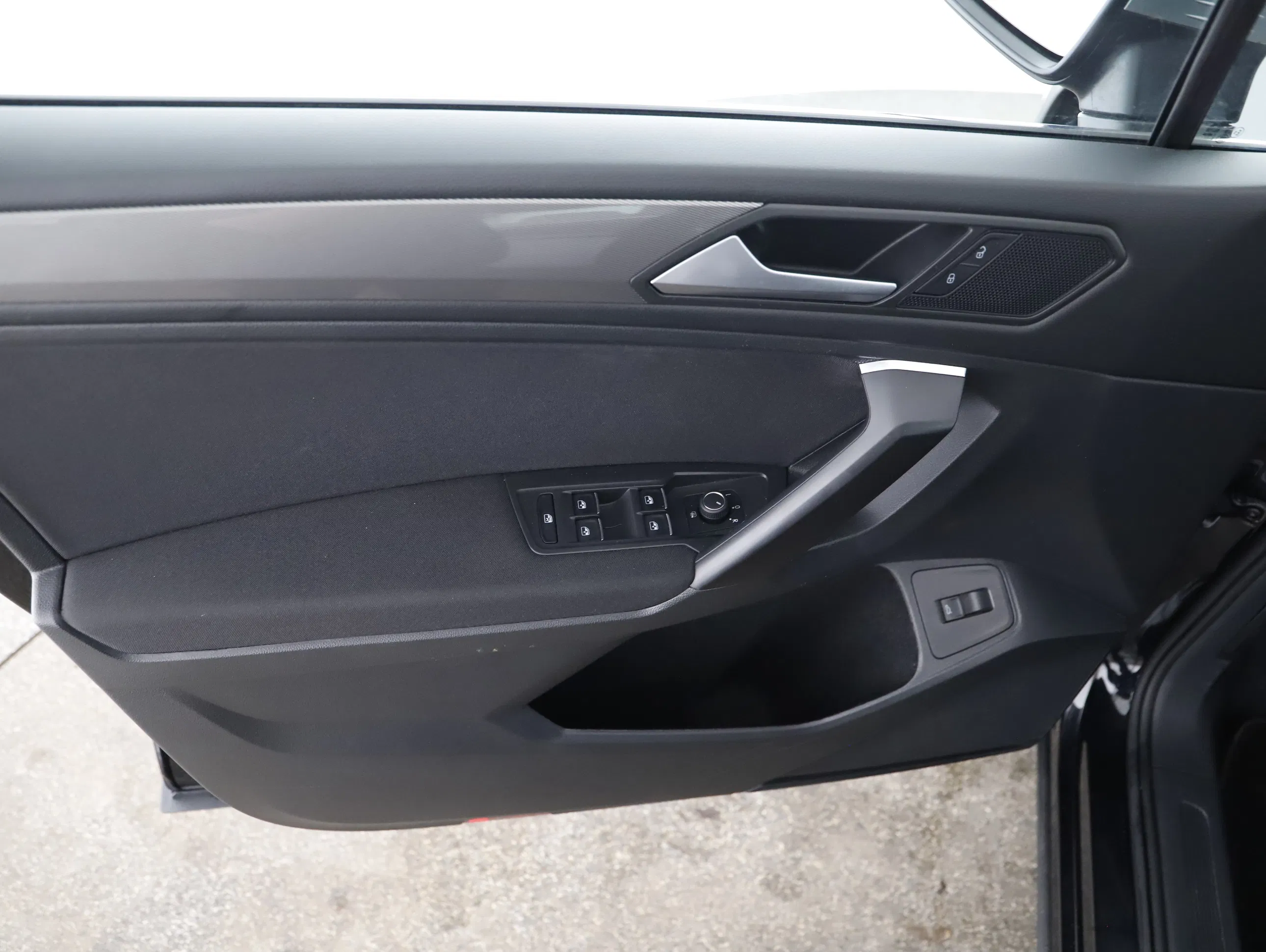 VW Tiguan Allspace 2.0 TDI Life | Bild 3 von 23