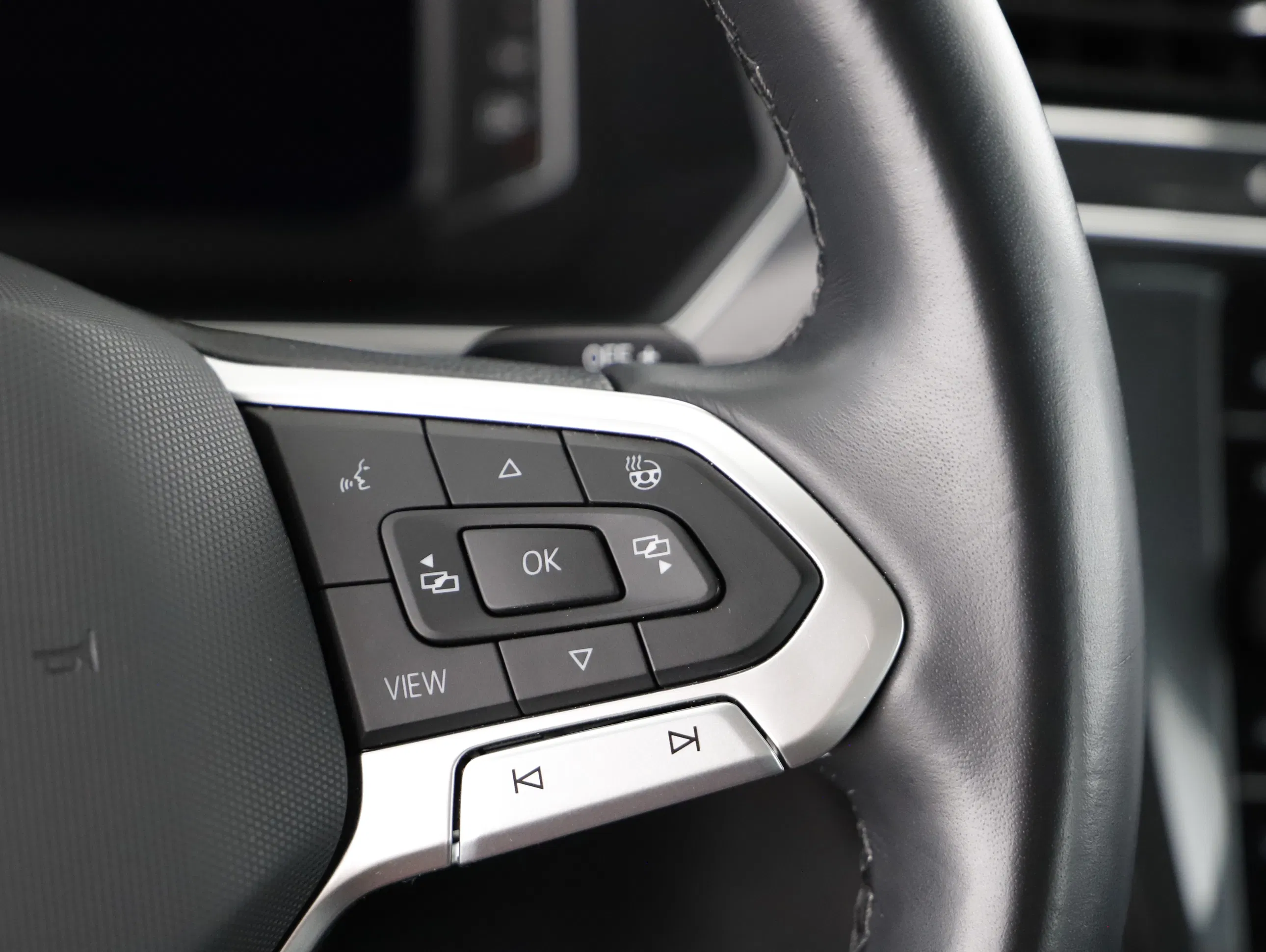 VW Tiguan Allspace 2.0 TDI Life | Bild 9 von 23