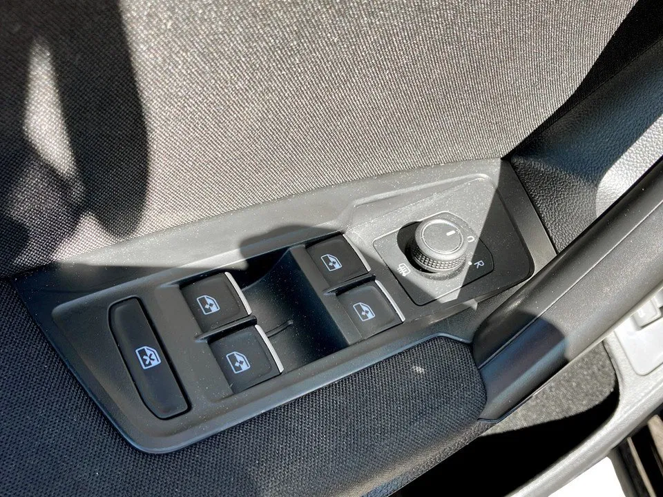VW Tiguan Allspace 2.0 TDI Life | Bild 18 von 24