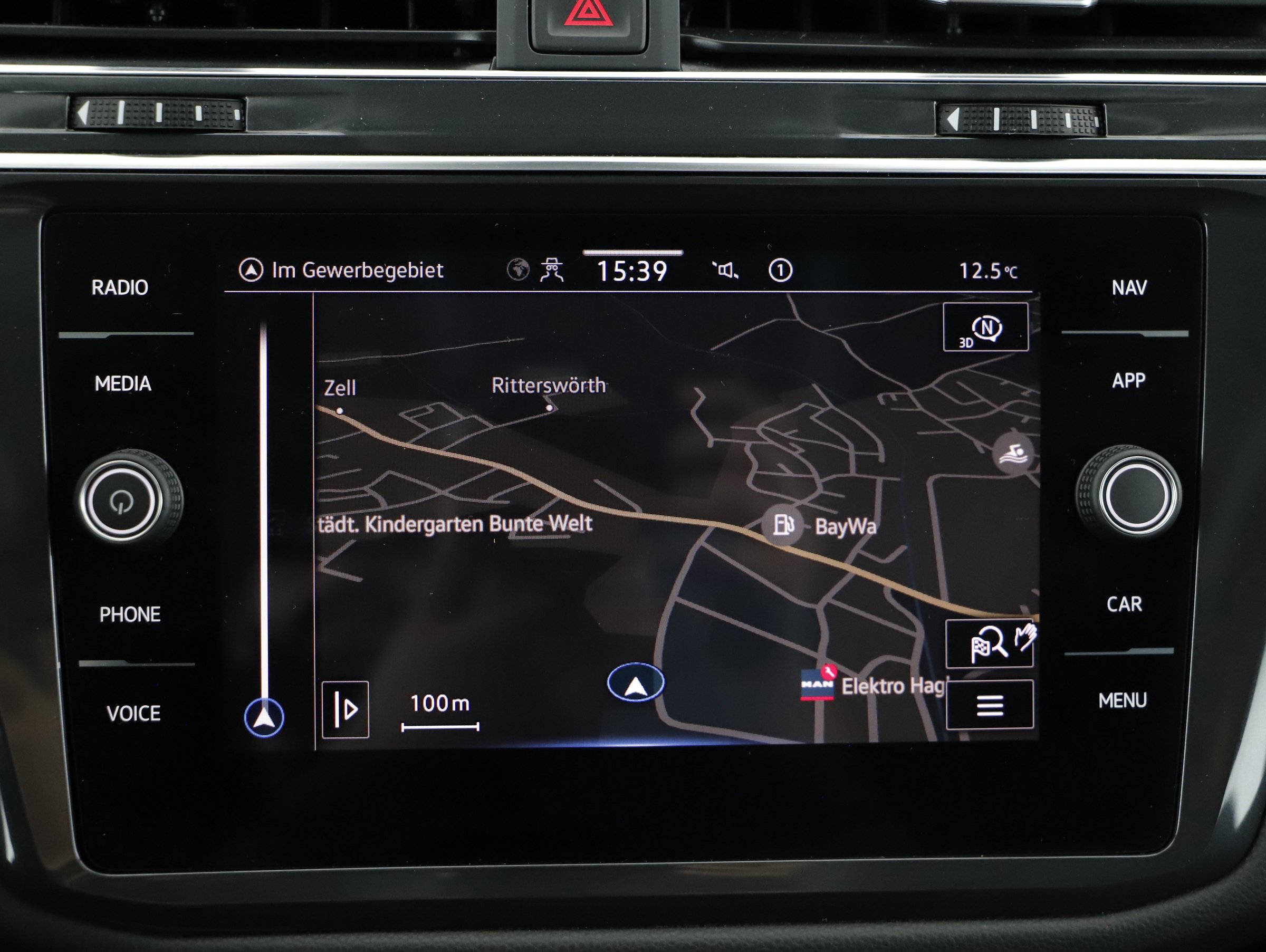 VW Tiguan Allspace 2.0 TDI Life | Bild 16 von 23