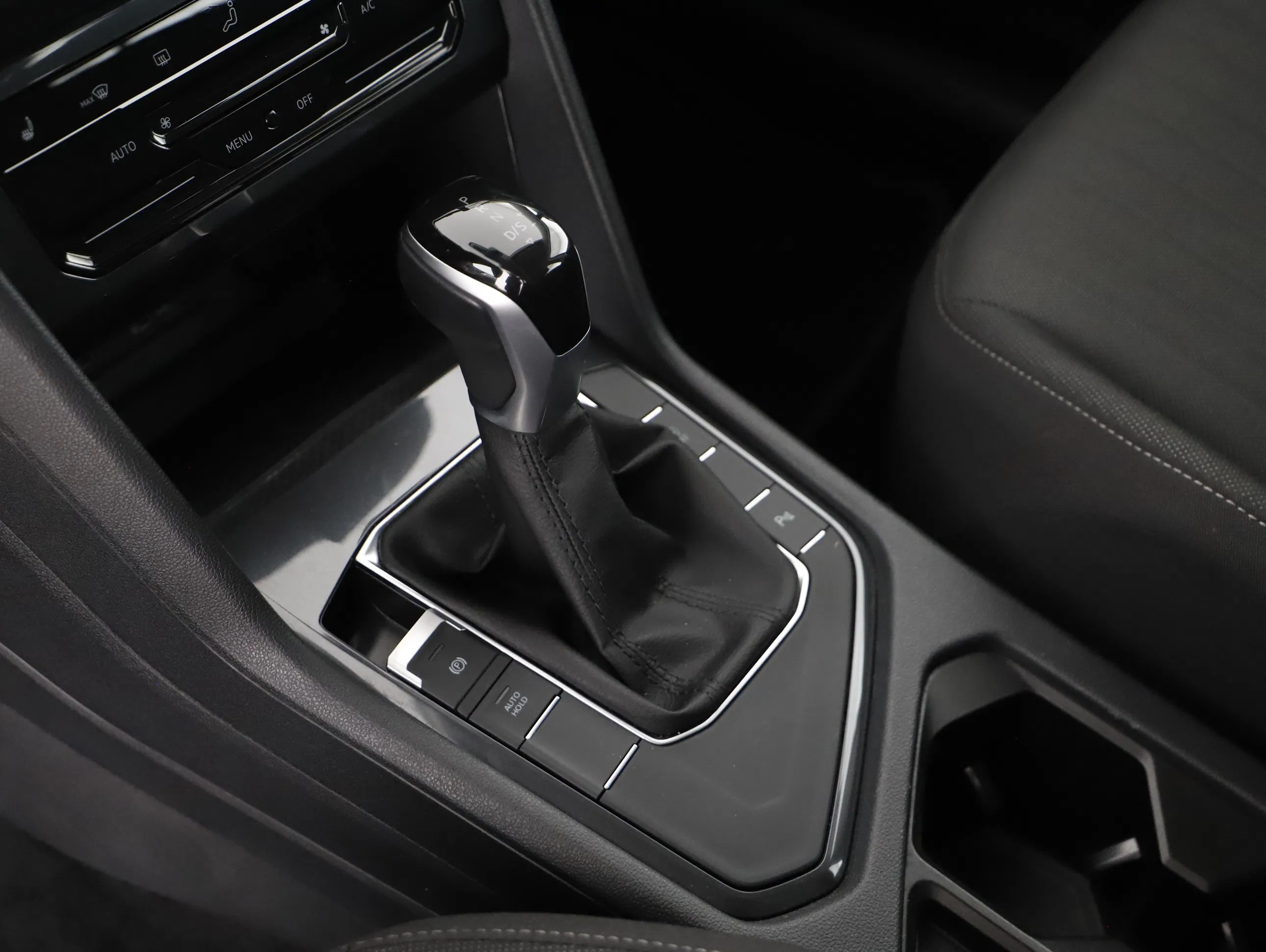 VW Tiguan Allspace 2.0 TDI Life | Bild 12 von 23
