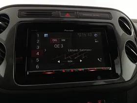 VW Tiguan 2.0 TDI BlueMotion Karat Tech | Thumbnail 17 von 31