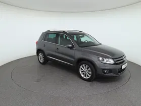 VW Tiguan 2.0 TDI BlueMotion Karat Tech | Thumbnail 4 von 31