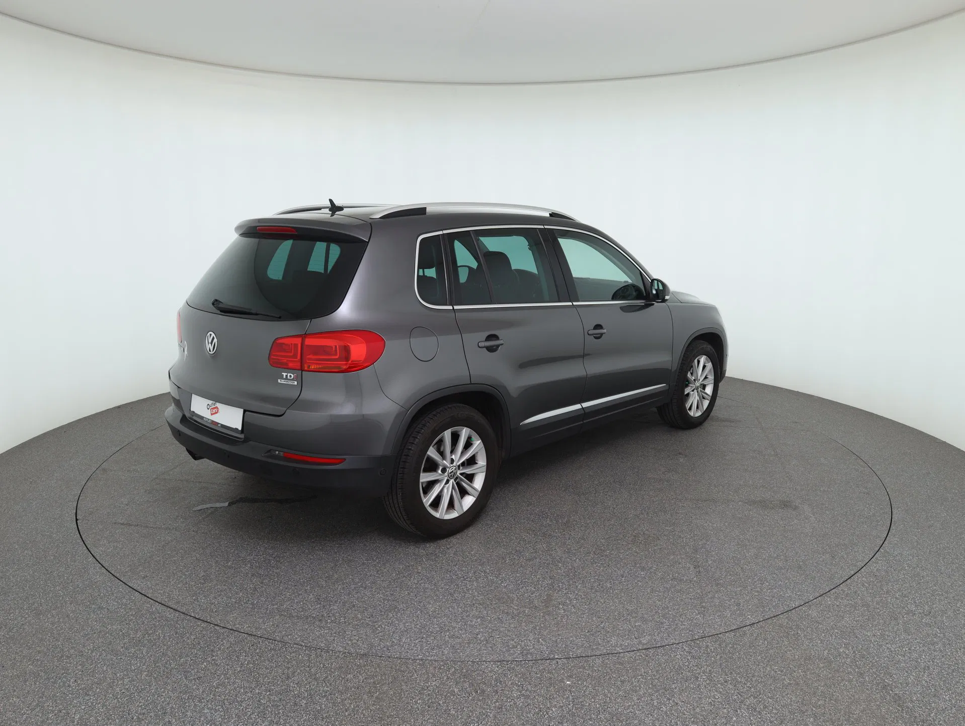 VW Tiguan 2.0 TDI BlueMotion Karat Tech | Bild 6 von 31