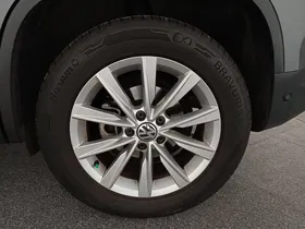 VW Tiguan 2.0 TDI BlueMotion Karat Tech | Thumbnail 10 von 31