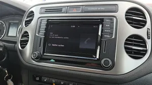 VW Tiguan 2.0 TDI Lounge Tech | Thumbnail 15 von 21