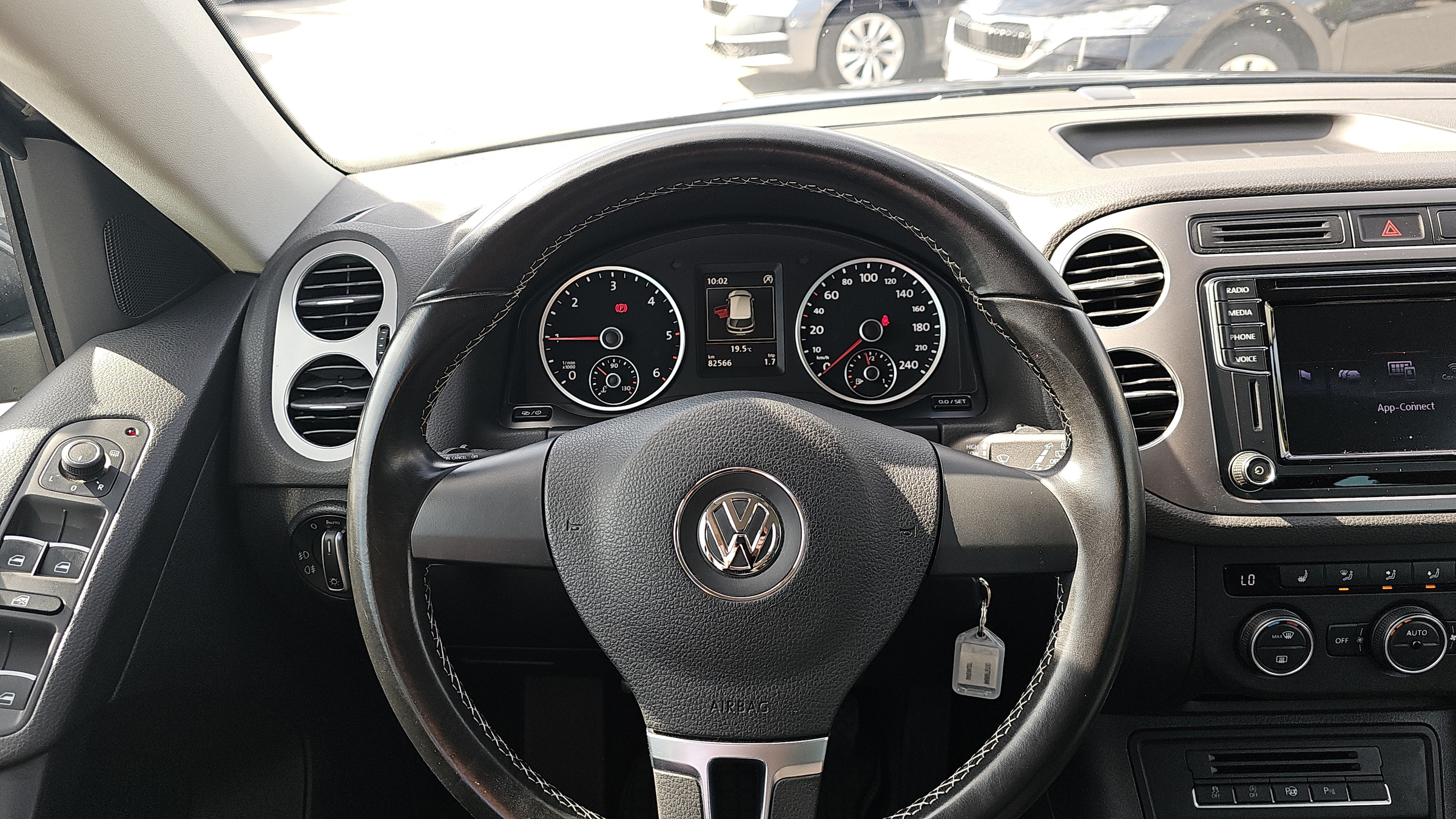 VW Tiguan 2.0 TDI Lounge Tech | Bild 11 von 21