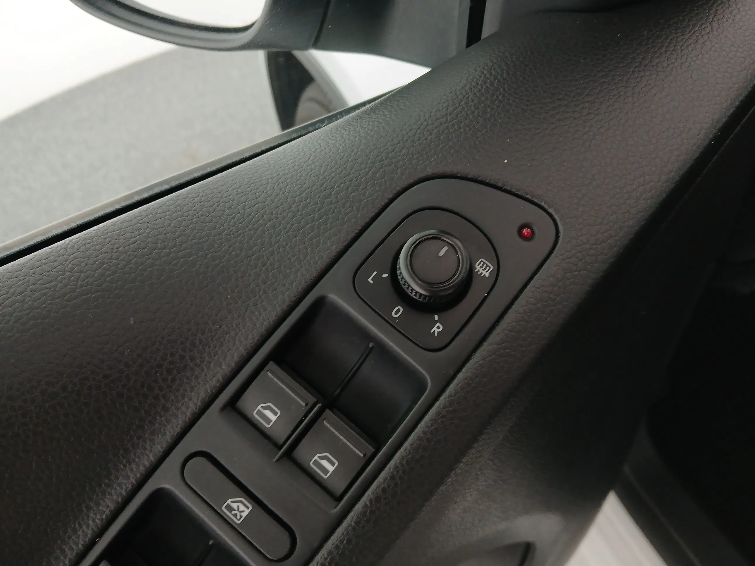 VW Tiguan 1.4 TSI BlueMotion | Bild 11 von 27