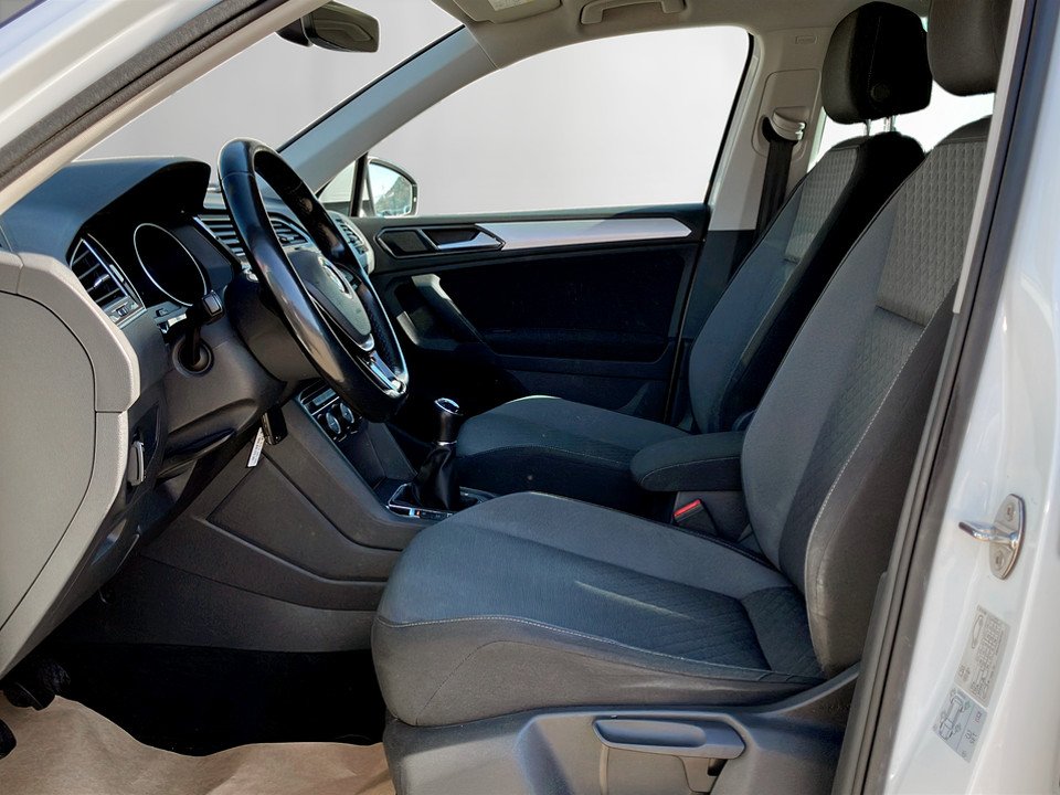 VW Tiguan 1.4 TSI BMT Comfortline | Bild 9 von 28