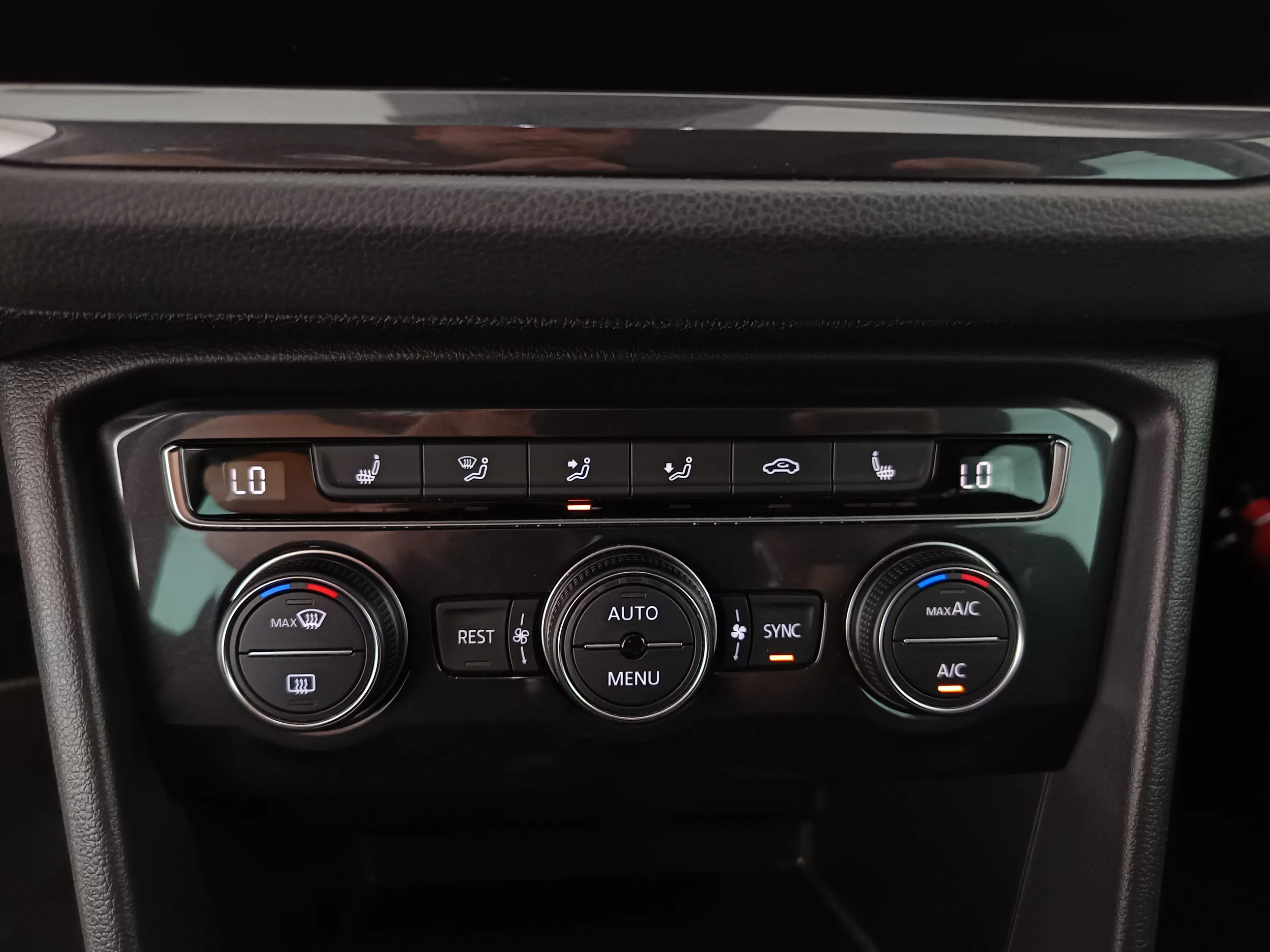 VW Tiguan 2.0 TDI BMT 4Motion Comfortline | Bild 27 von 31