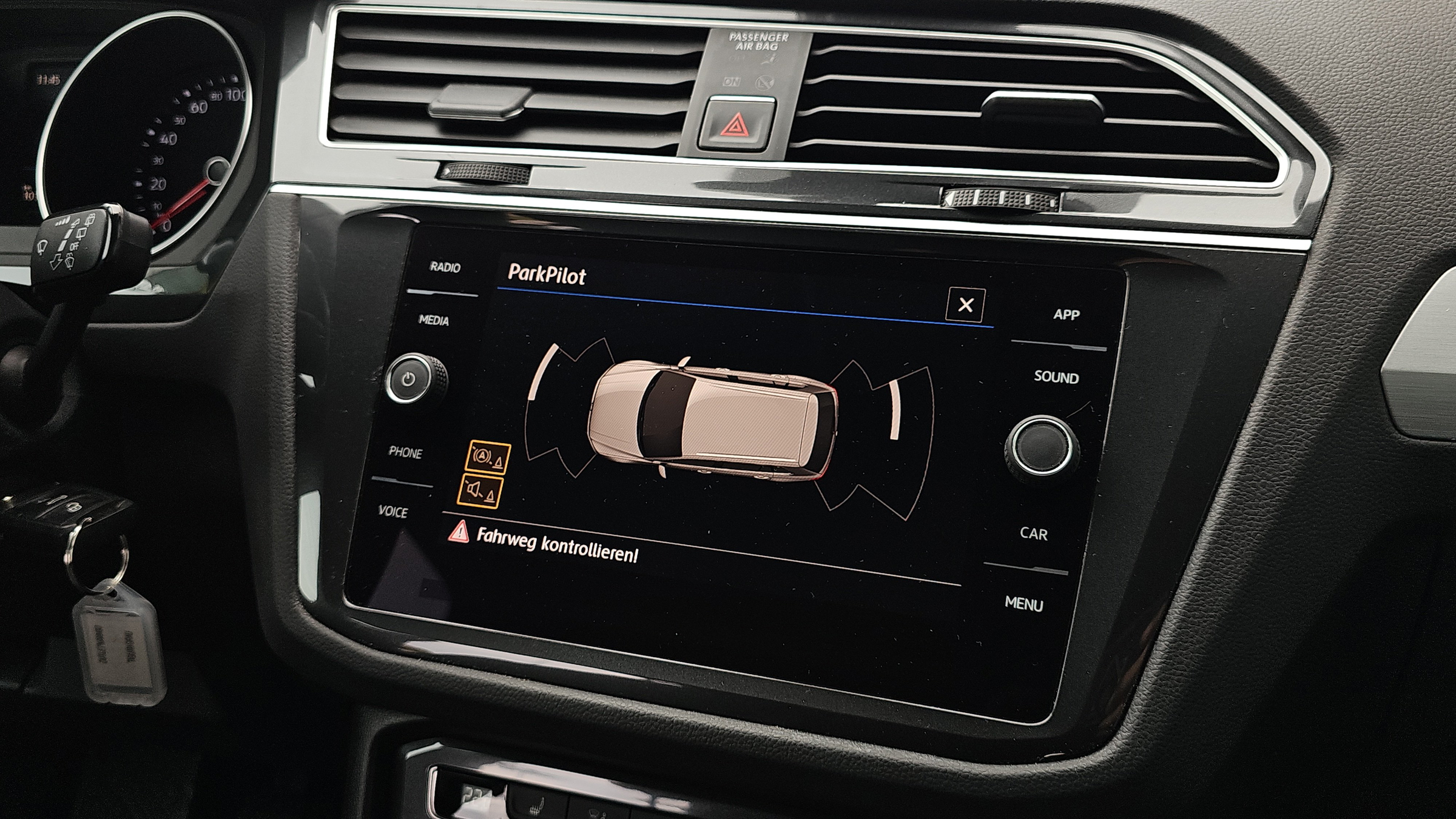 VW Tiguan 1.4 TSI BMT Comfortline | Bild 15 von 20