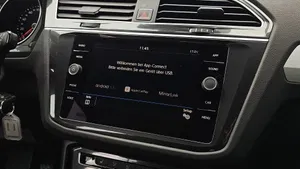 VW Tiguan 1.4 TSI BMT Comfortline | Thumbnail 16 von 20
