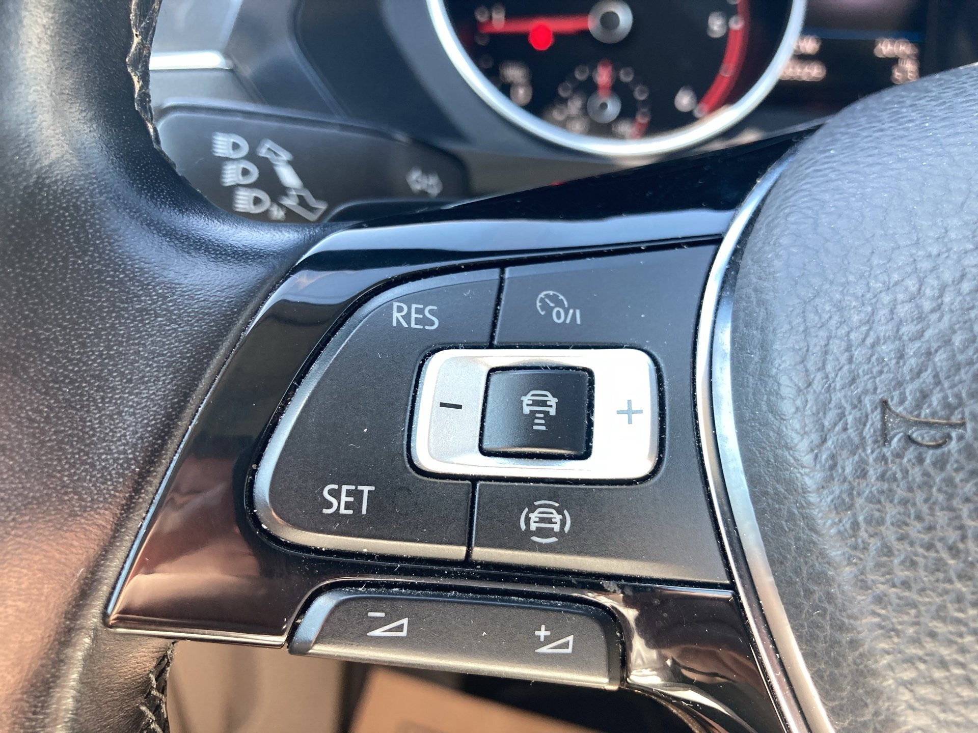 VW Tiguan Allspace CL TDI DSG 5-Sitzer | Bild 12 von 31