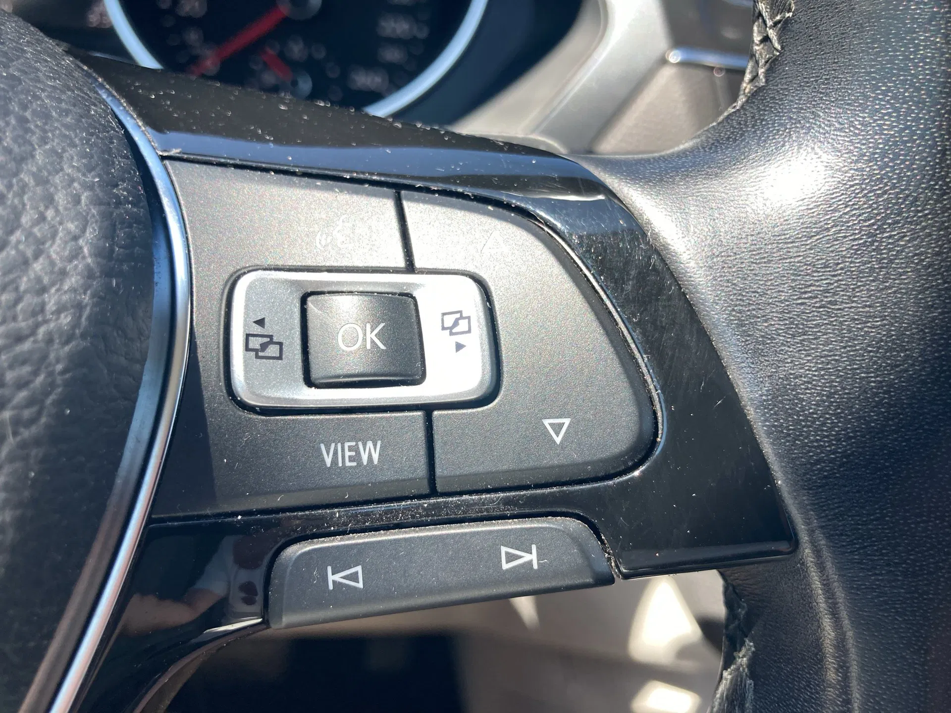 VW Tiguan Allspace CL TDI DSG 5-Sitzer | Bild 13 von 31