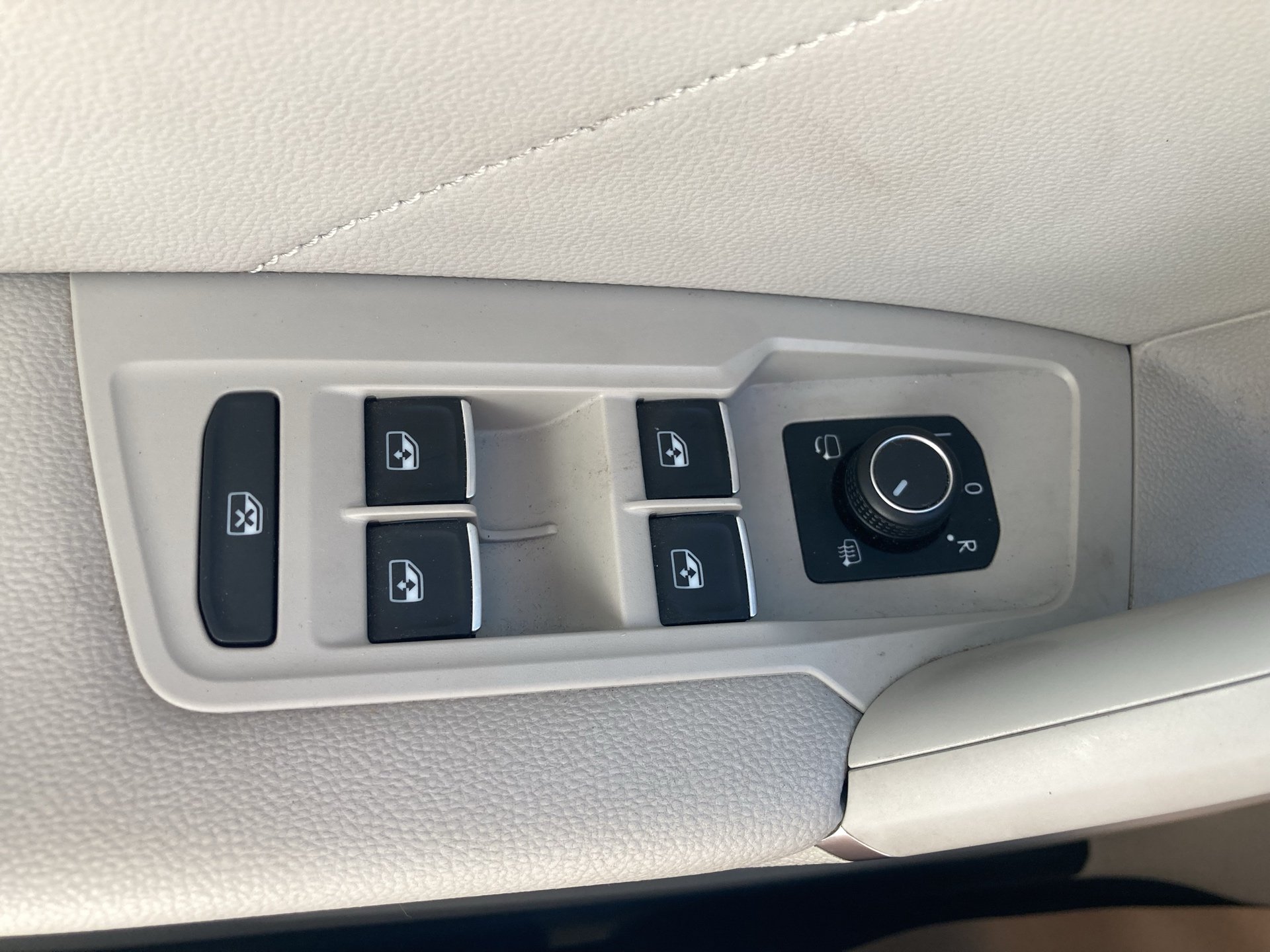 VW Tiguan Allspace CL TDI DSG 5-Sitzer | Bild 10 von 31