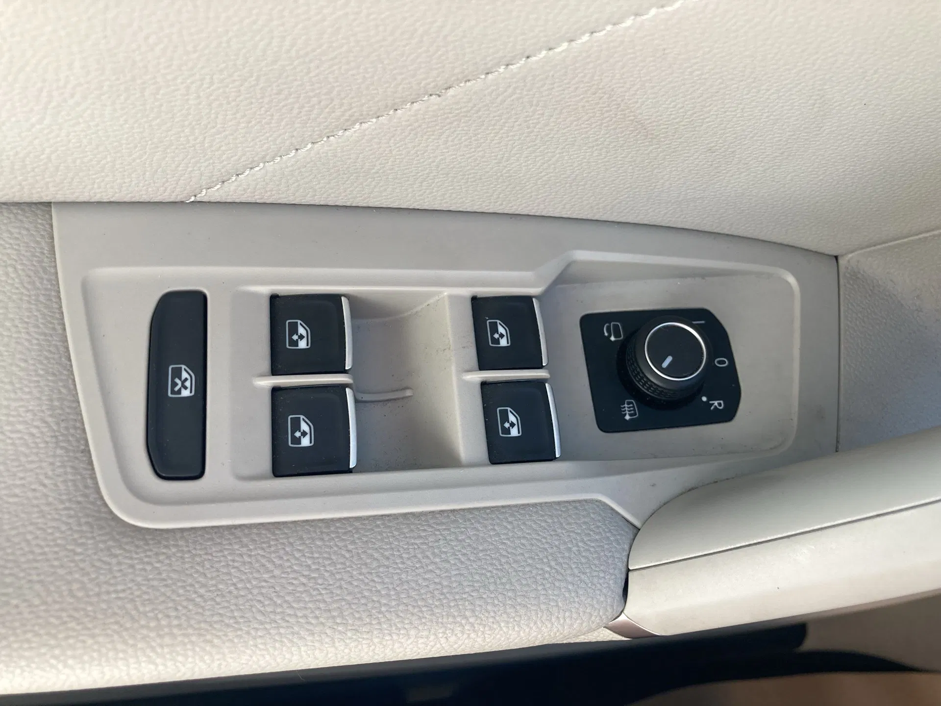 VW Tiguan Allspace CL TDI DSG 5-Sitzer | Bild 10 von 31