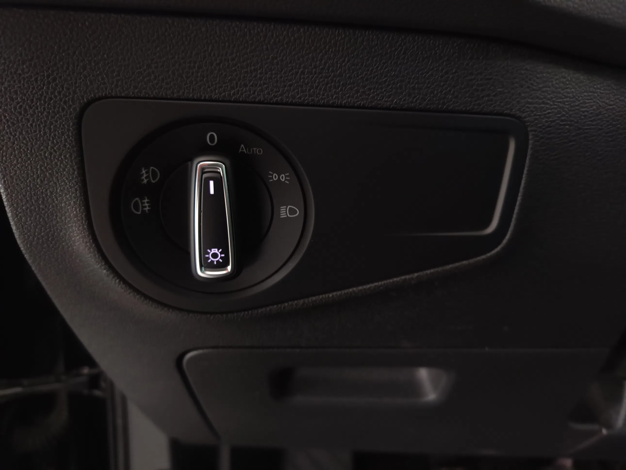 VW Tiguan 2.0 TDI BMT Highline | Bild 13 von 31