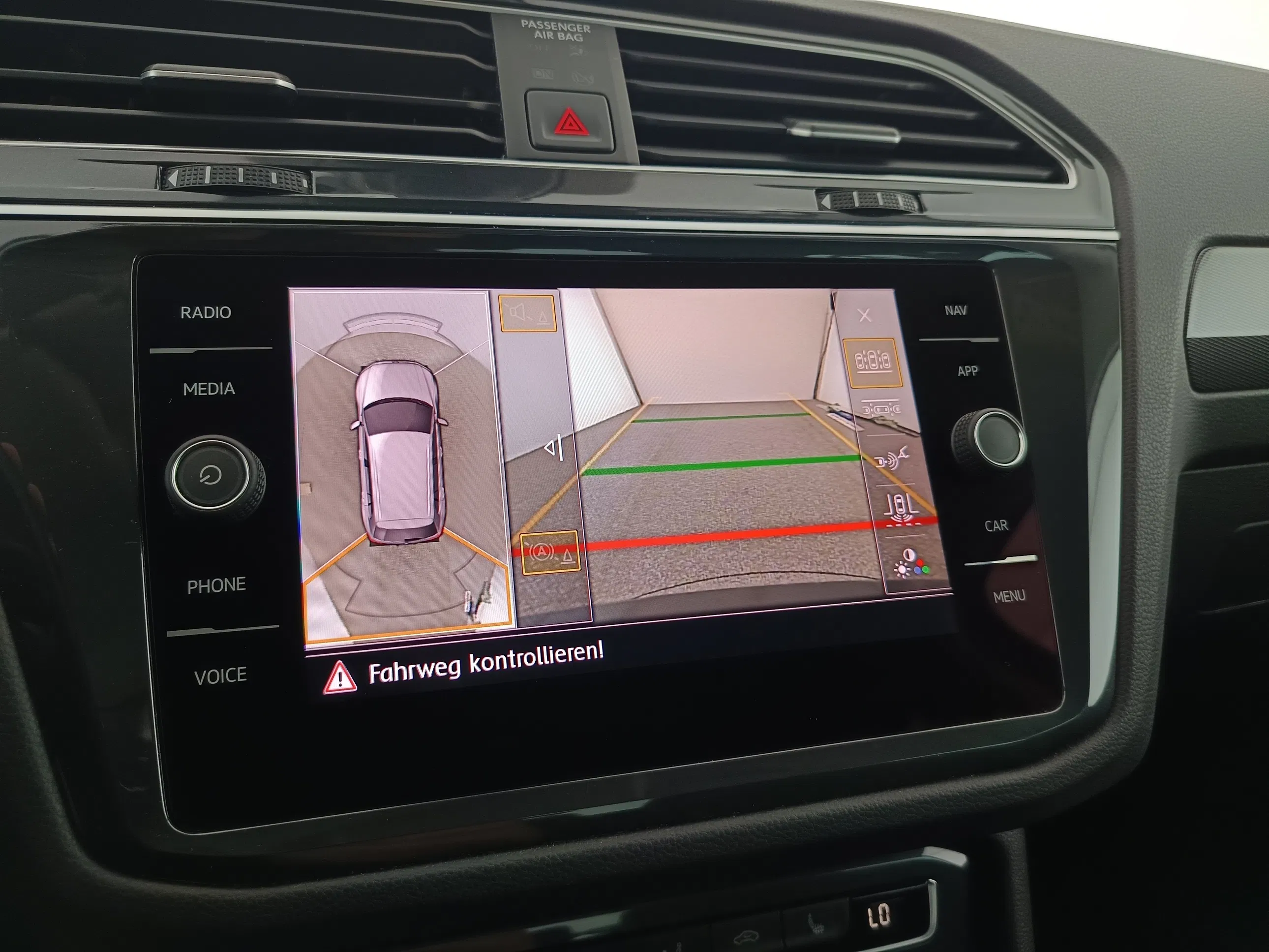 VW Tiguan 2.0 TDI BMT Highline | Bild 22 von 31