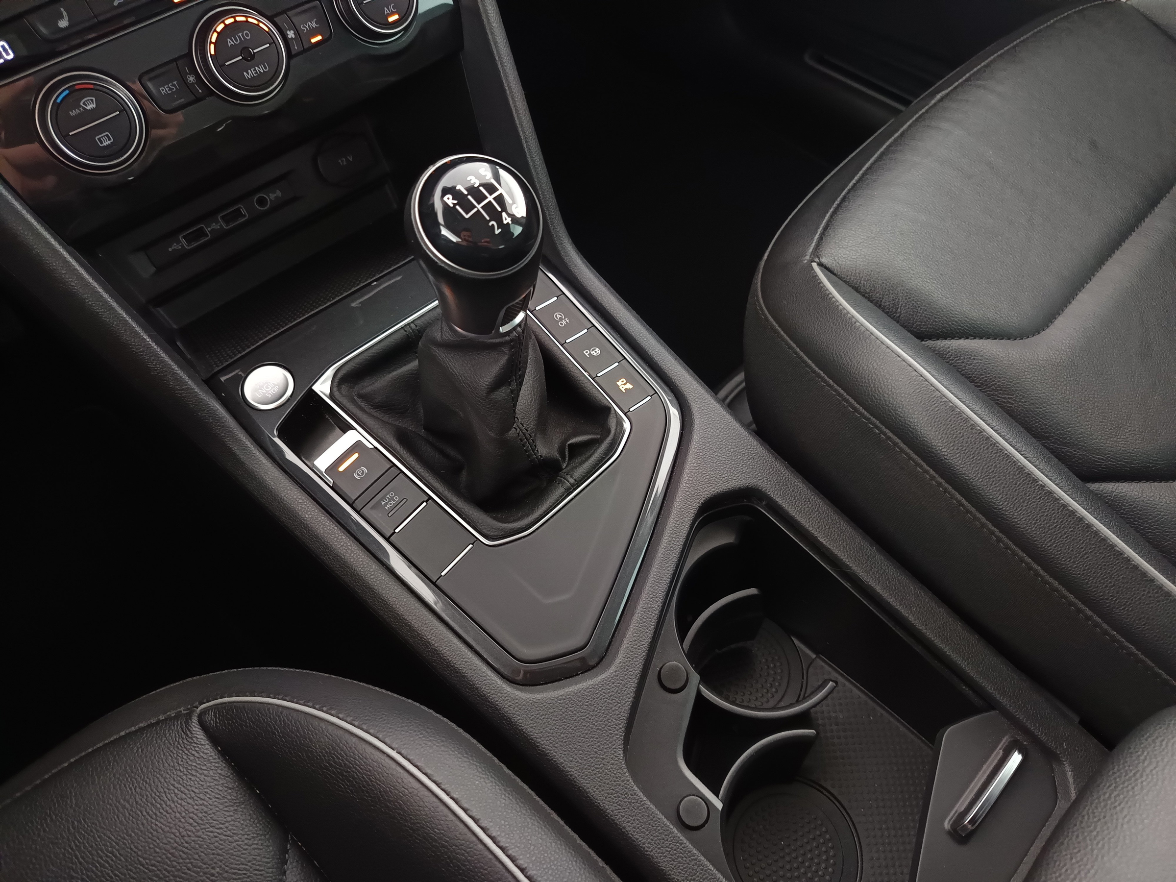 VW Tiguan 2.0 TDI BMT Highline | Bild 28 von 31