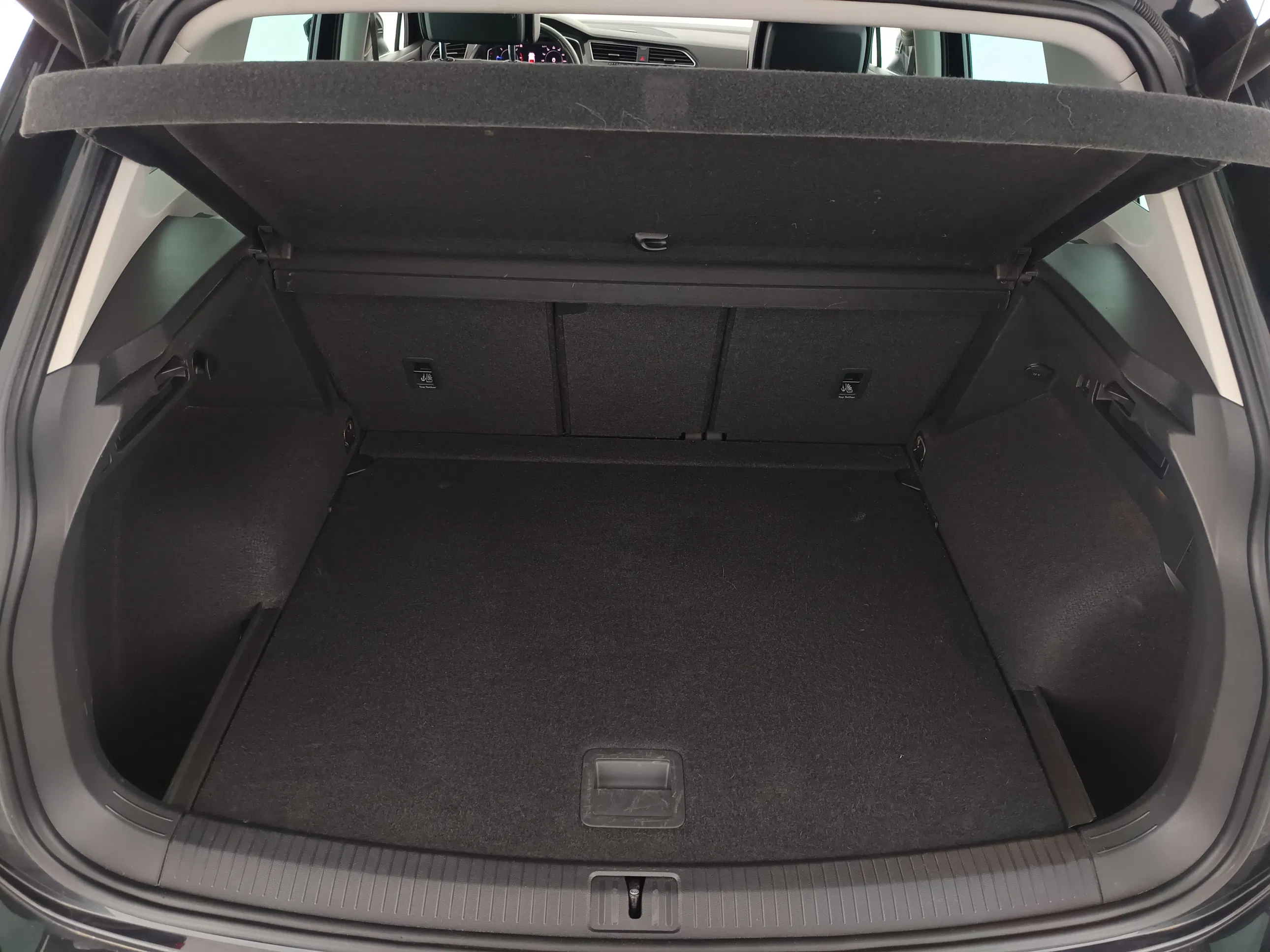 VW Tiguan 2.0 TDI BMT Highline | Bild 30 von 31