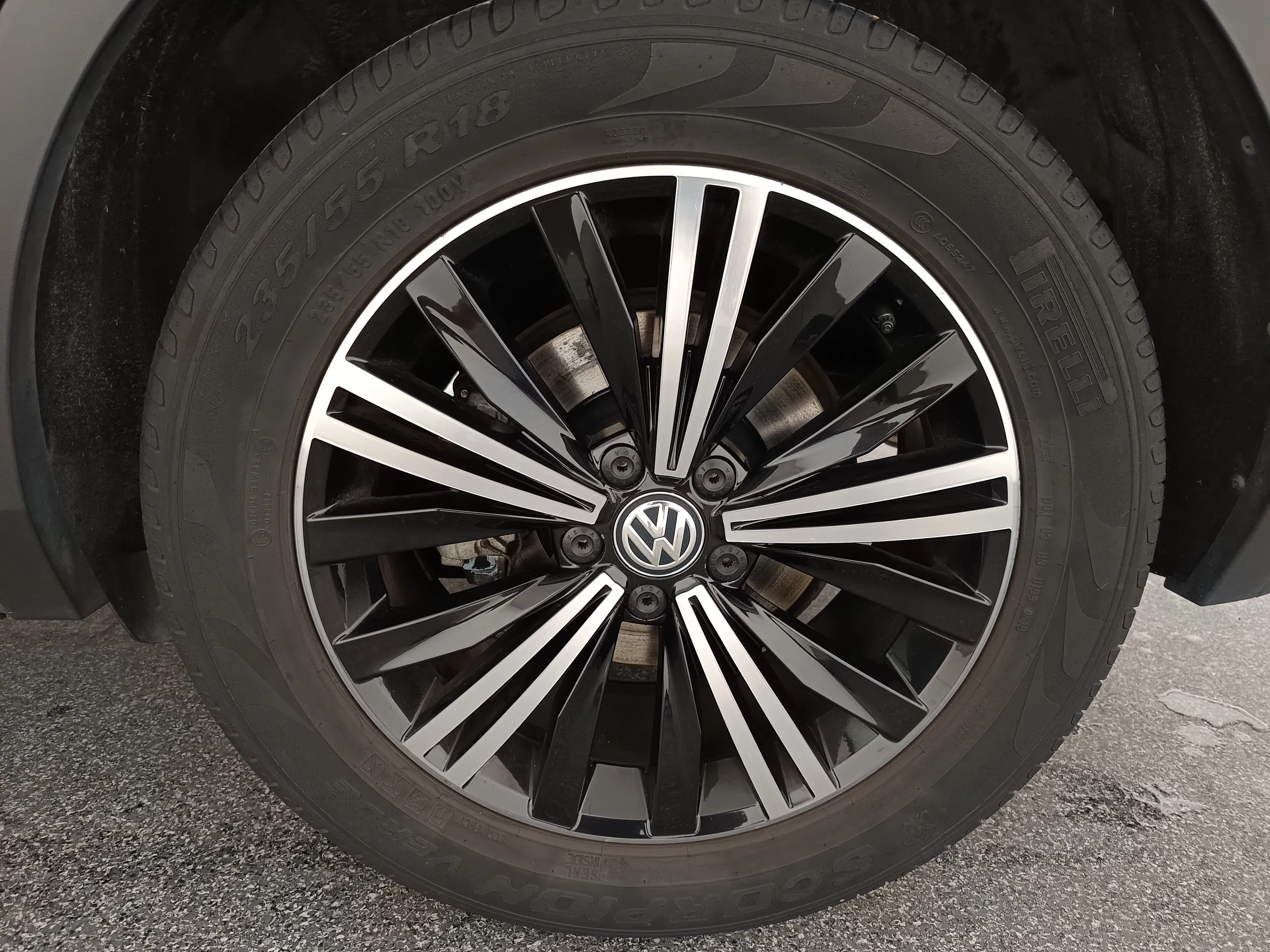 VW Tiguan 2.0 TDI BMT Highline | Bild 10 von 31