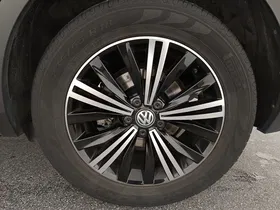 VW Tiguan 2.0 TDI BMT Highline | Thumbnail 10 von 31