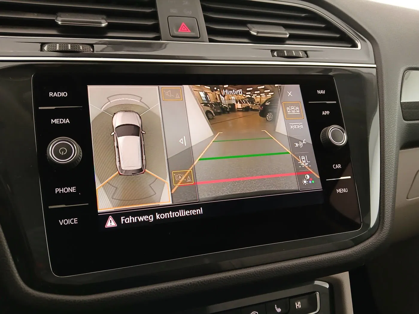 VW Tiguan Allspace 1.5 TSI 7-Sitzer Highline | Bild 24 von 31