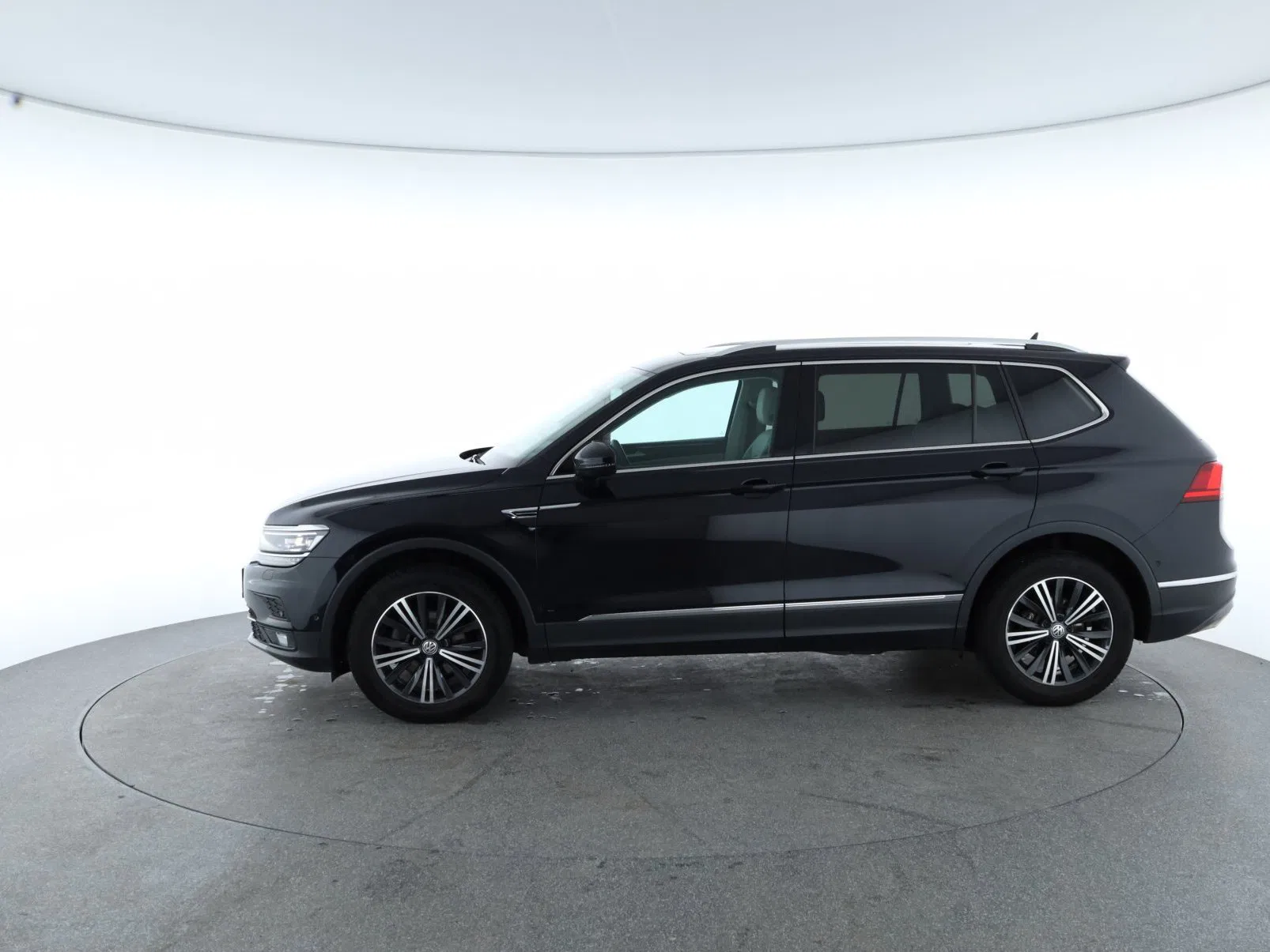 VW Tiguan Allspace 1.5 TSI ACT 7-Sitzer Highline | Bild 9 von 9