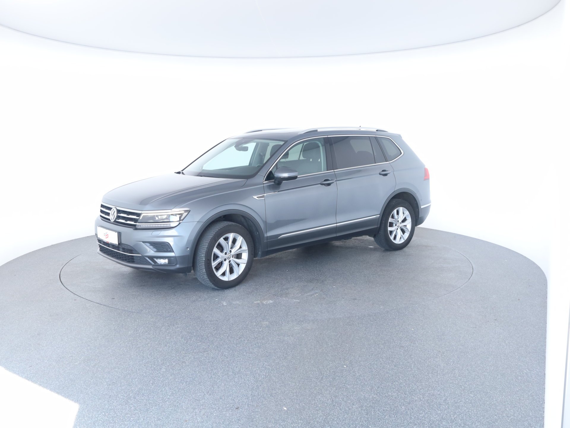 VW Tiguan Allspace 2.0 TDI 7-Sitzer Highline | Bild 2 von 30
