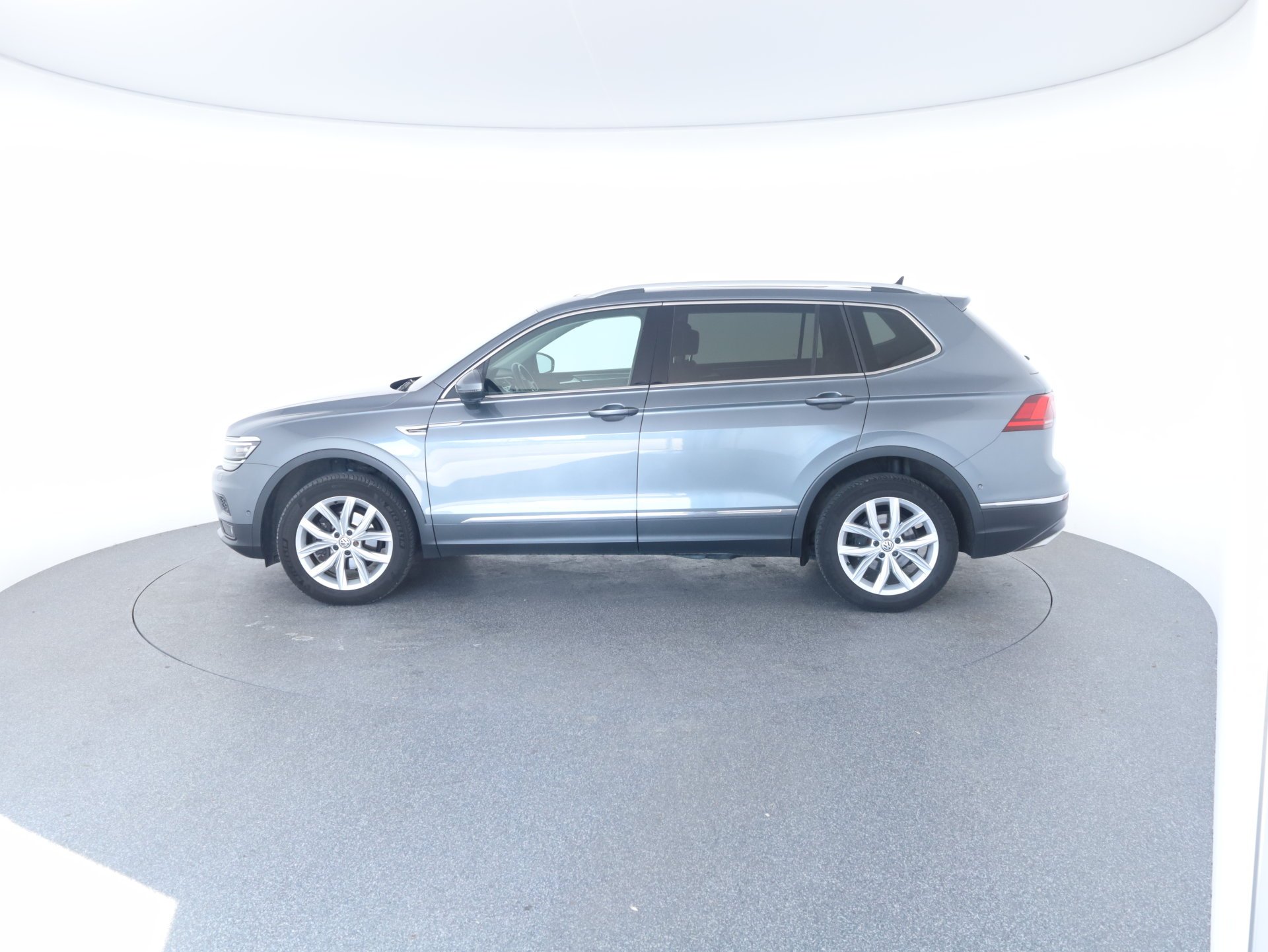 VW Tiguan Allspace 2.0 TDI 7-Sitzer Highline | Bild 23 von 30