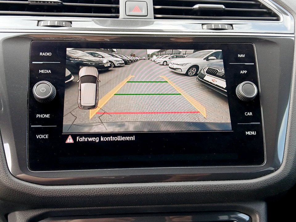 VW Tiguan Allspace 1.5 TSI DSG HL | Bild 18 von 25