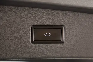 VW Tiguan 2.0 TDI BMT 4Motion Highline | Thumbnail 16 von 31