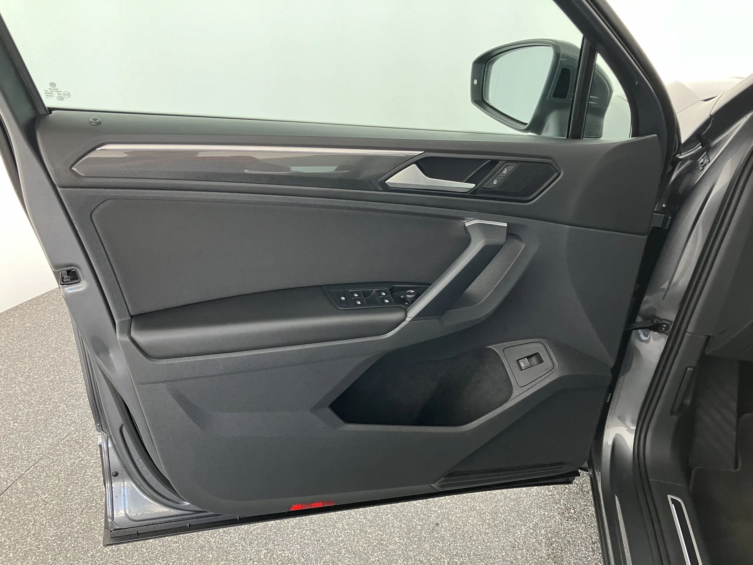 VW Tiguan 2.0 TDI BMT 4Motion Highline | Bild 4 von 31