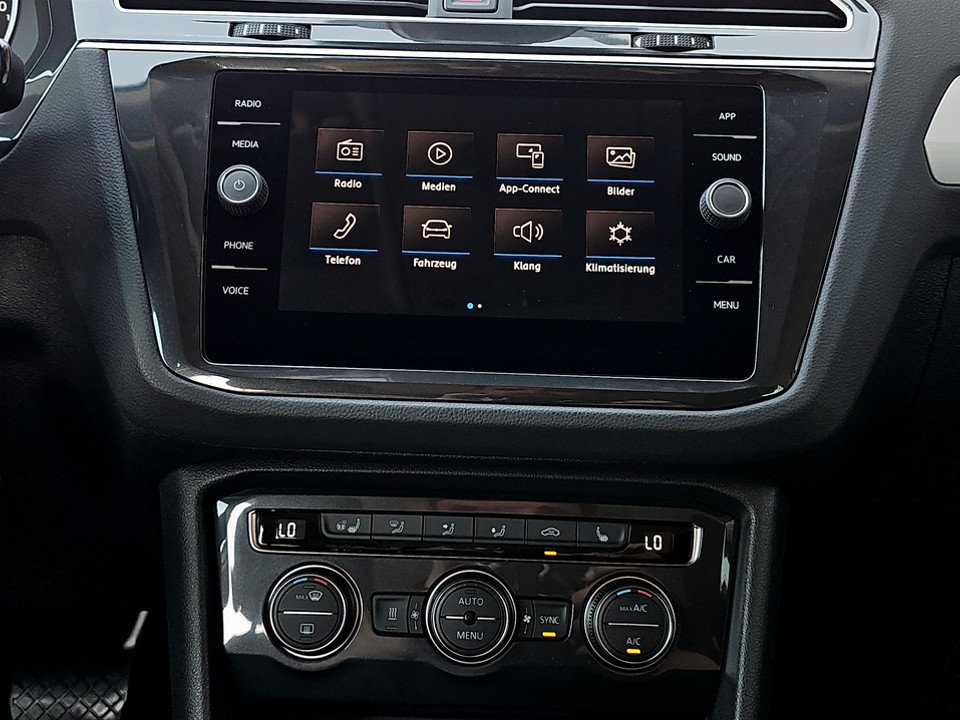 VW Tiguan 2.0 TSI DSG 4M | Bild 14 von 22